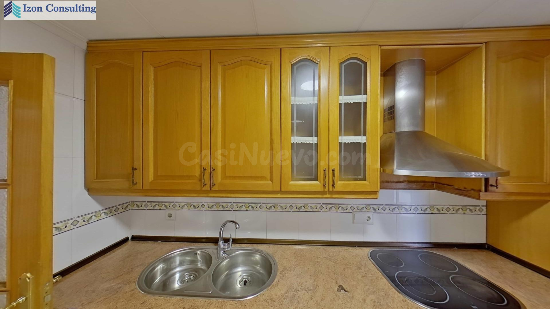VIVIENDA DE 3 DORMITORIOS Y DOS BAÑOS CON GARAJE Y TRASTERO  - foto 3