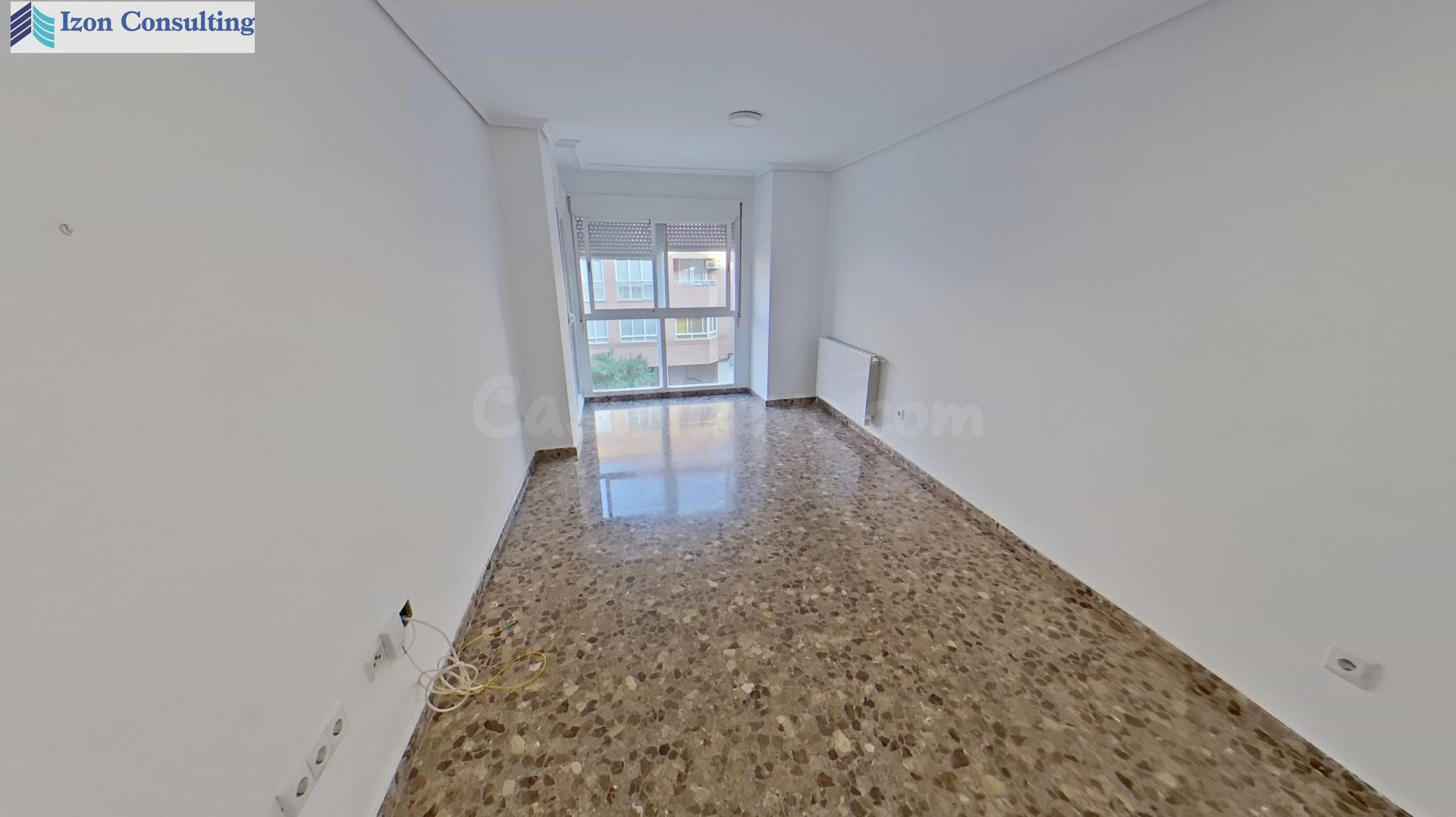 VIVIENDA DE 3 DORMITORIOS Y DOS BAÑOS CON GARAJE Y TRASTERO  - foto 5
