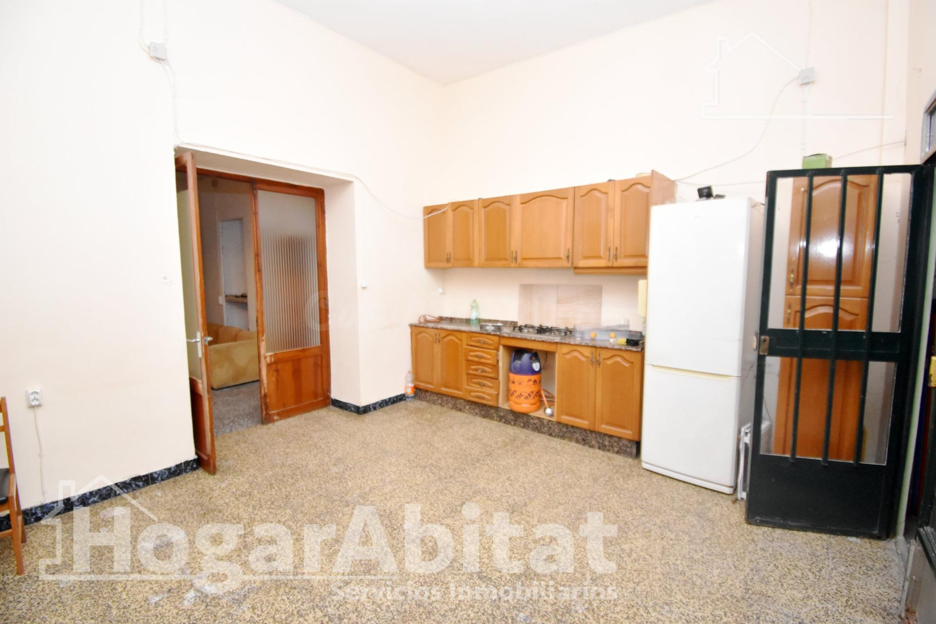 AMPLIA CASA CON TERRAZA PARA CREAR TU HOGAR DE ENSUEÑO - foto 4