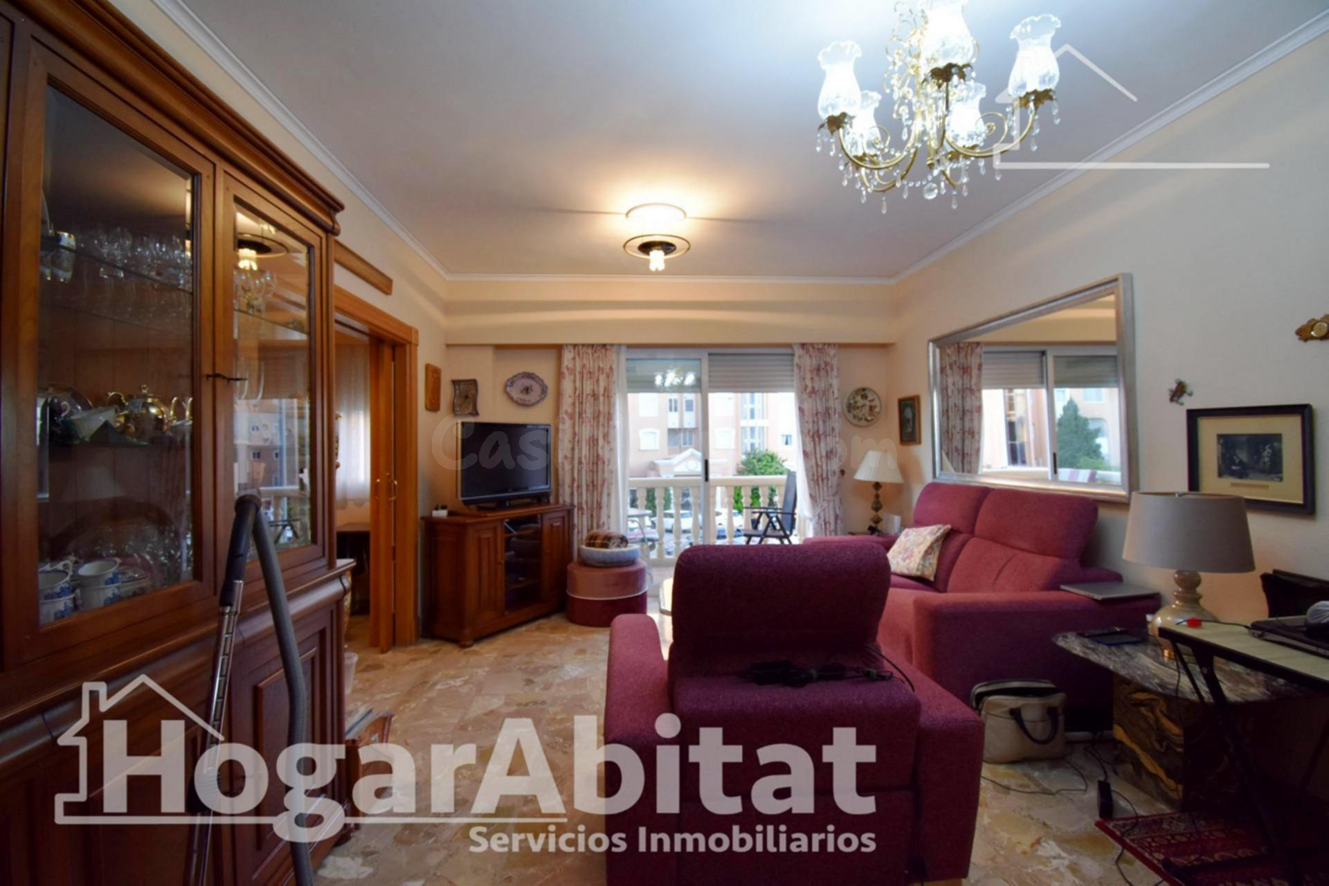 ¡IMPRESIONANTE! AMPLIO CON 4 DORMITORIOS, TERRAZA Y GARAJE J - foto 4