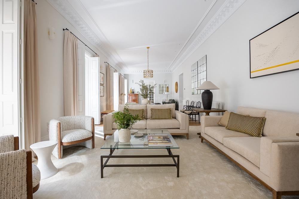 Piso 5 habitaciones 471m² en venta - Jeronimos