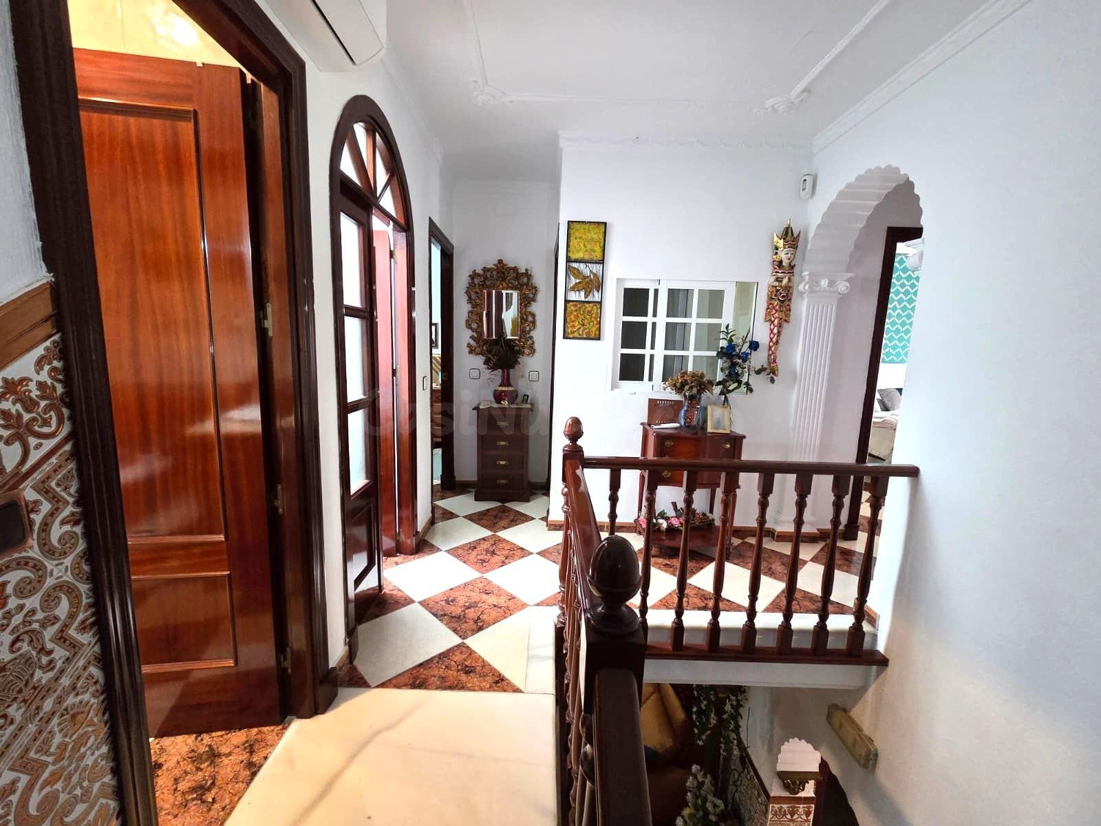 ESPECTACULAR CASA EN LA ZONA DEL MAYORAZGO CON 5 DORMITORIOS. - foto 3