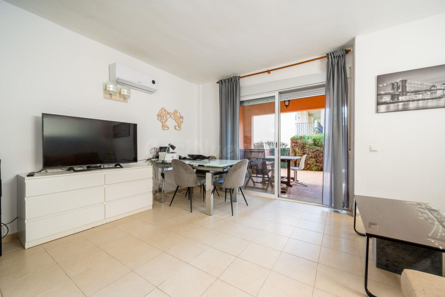 Funcional apartamento con piscina y parking - foto 3