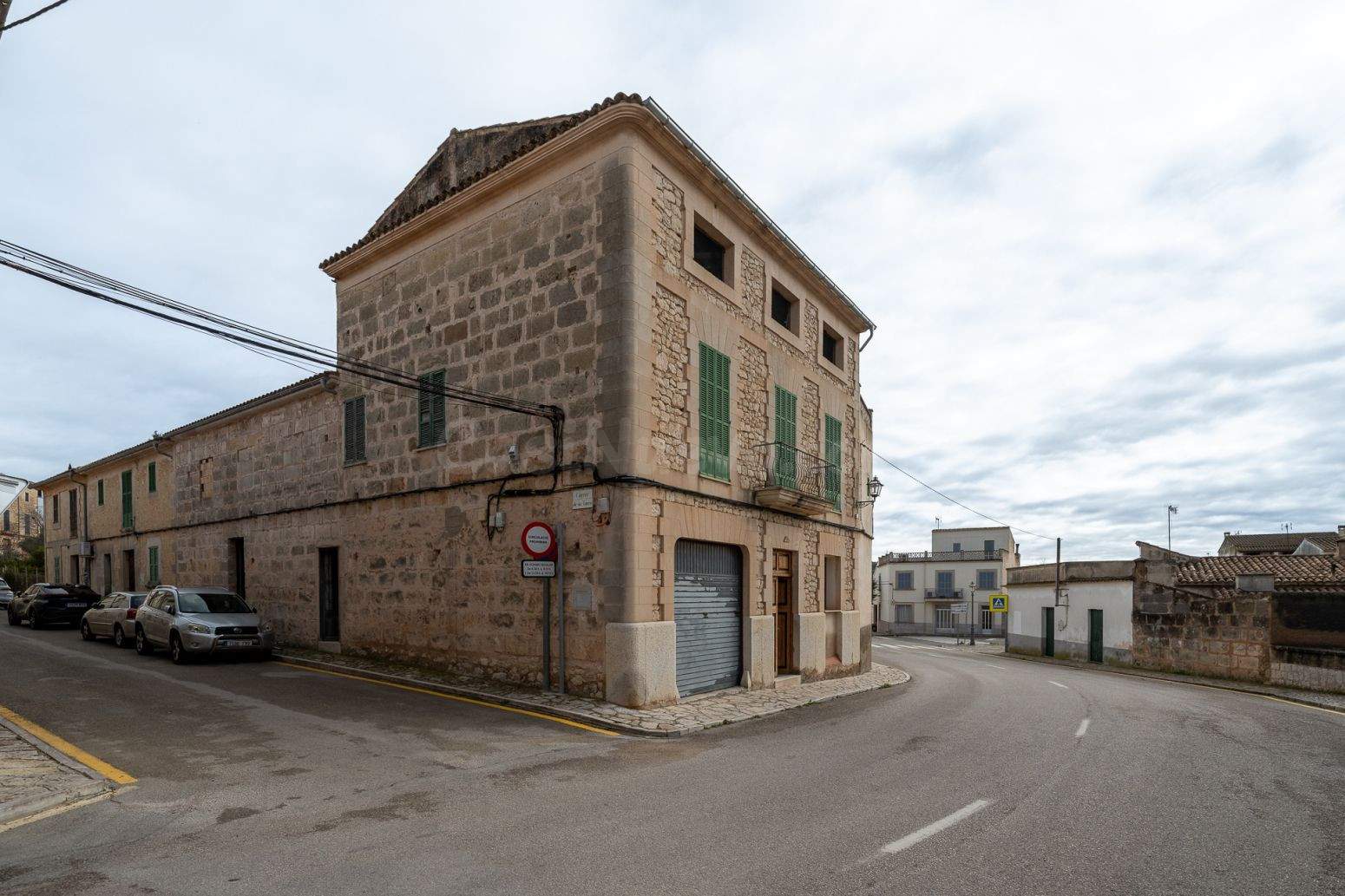 Casa con gran potencial en el centro de Montuiri - foto 2