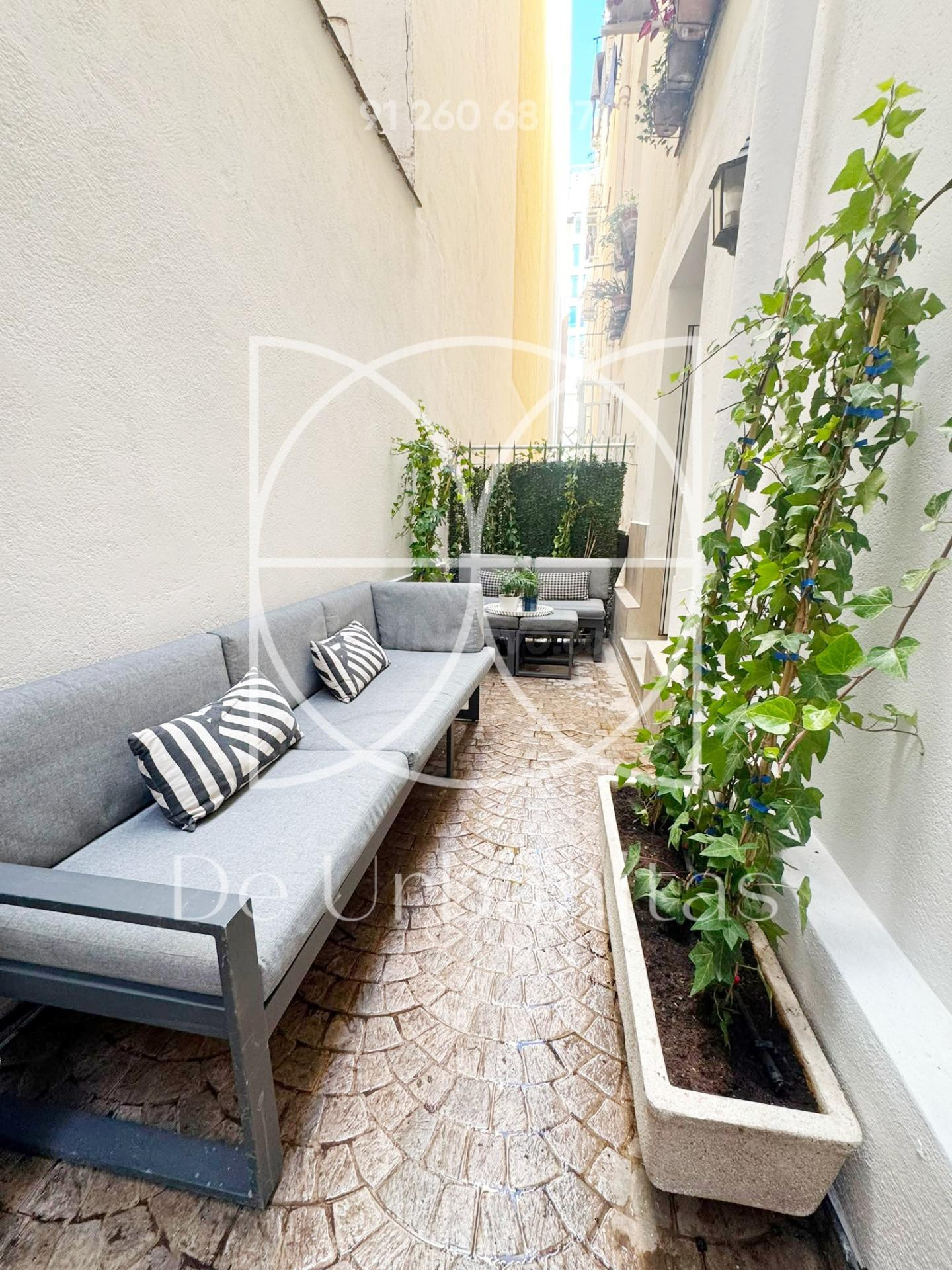 Piso 2 habitaciones 78m² en alquiler - Argüelles