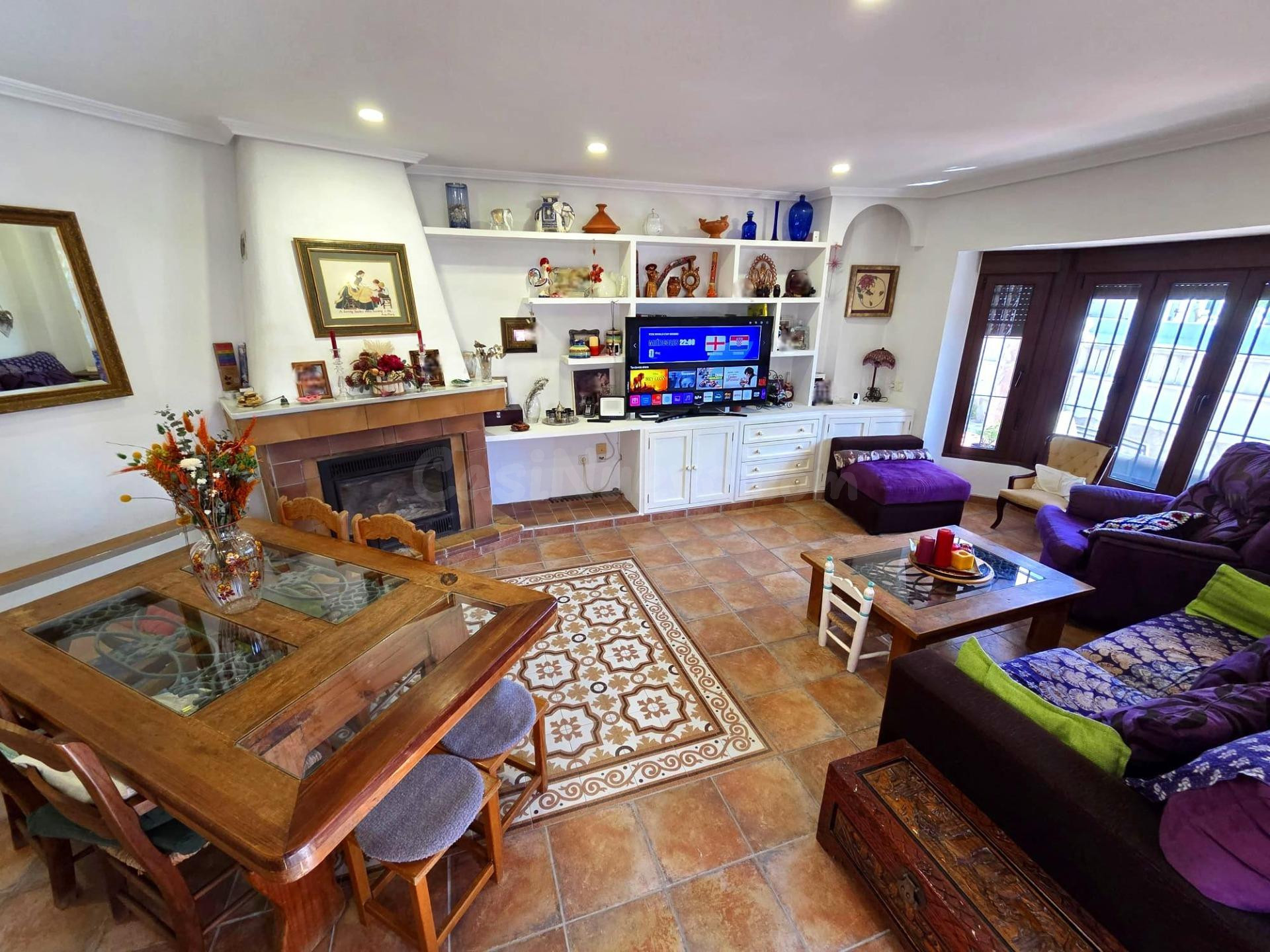 EXCLUSIVO CHALET URBANO DE ALTO STANDING EN PARCELA DE 500 m2, SITUADO EN  URBANIZACION  LAS PALOMAS - foto 4