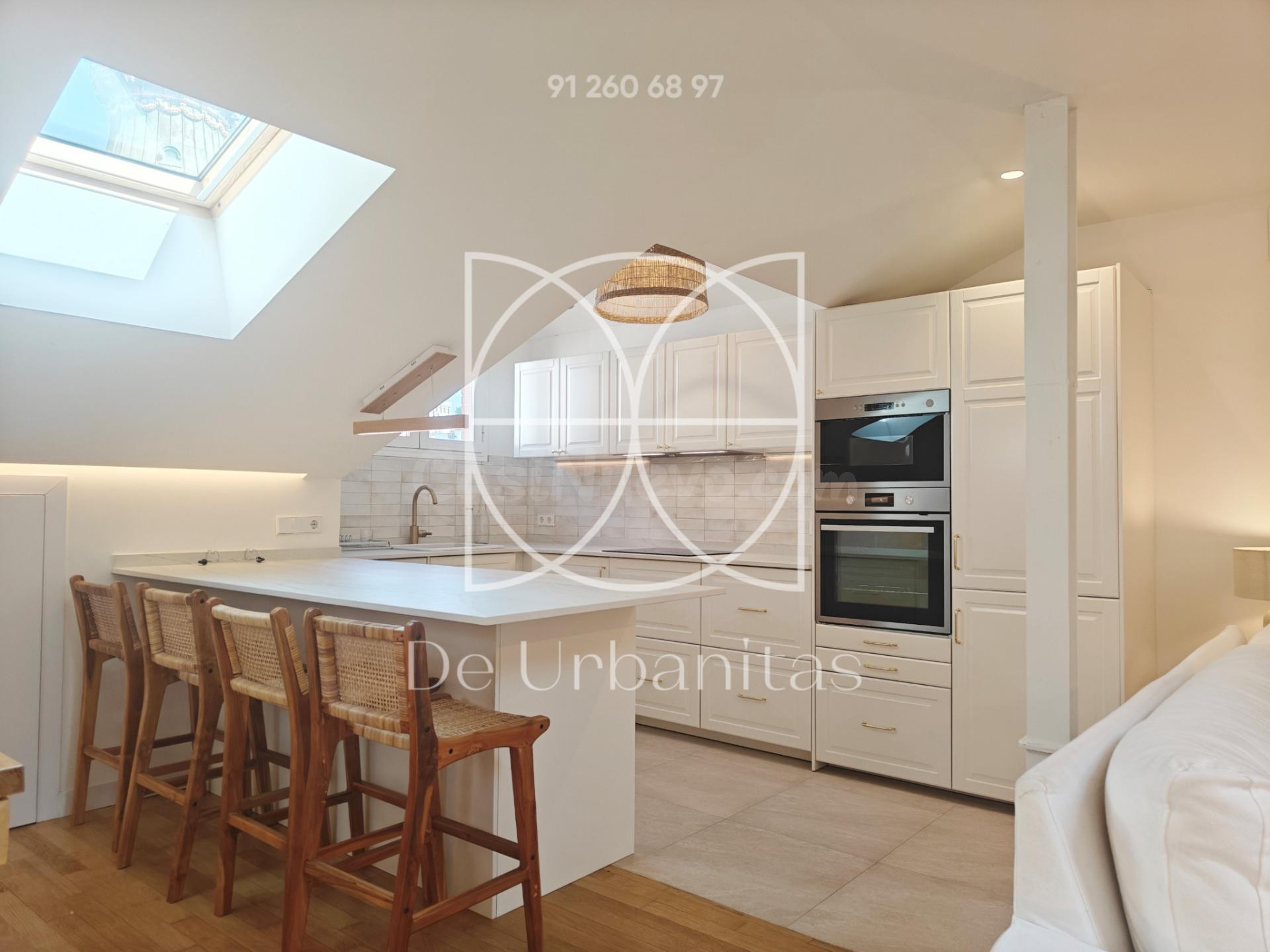 Piso 2 habitaciones 122m² en alquiler - Cortes - foto 3