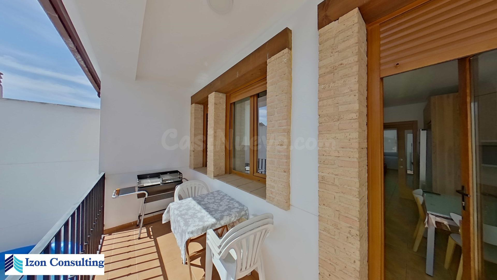 VIVIENDA CUATRO DORMITORIOS TRES BAÑOS Y UN ASEO CON PATIO+S - foto 2