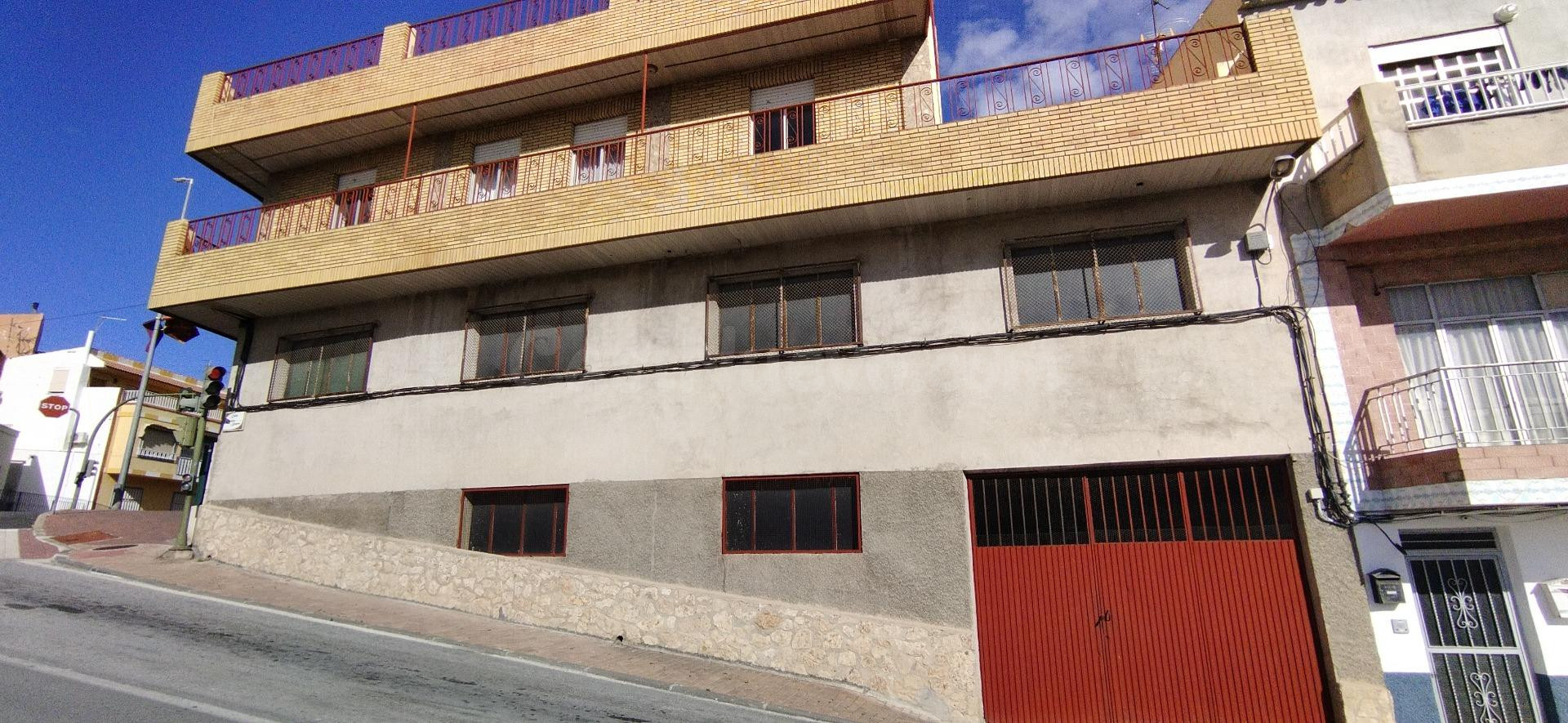 Casa 4 habitaciones 506m² en venta - Calasparra centro - foto 2