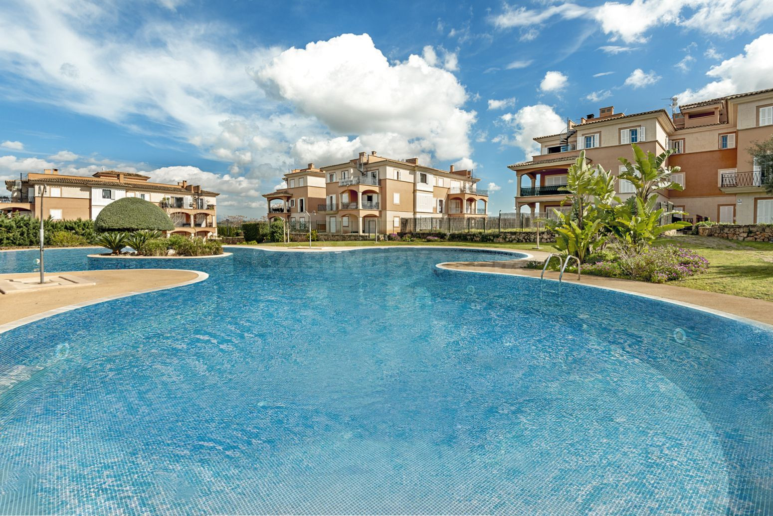 Ático en complejo residencial en Son Gual