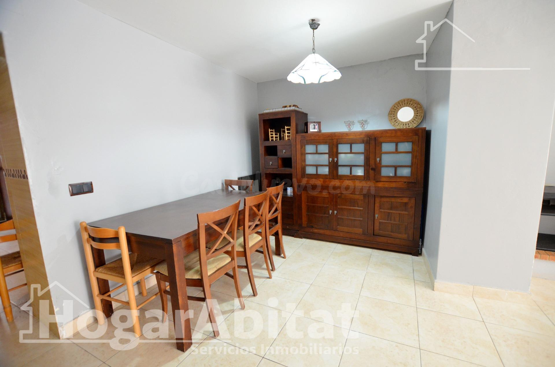 ¡MAGNÍFICO ADOSADO! AMPLIO Y LUMINOSO CON TERRAZA Y TRASTERO - foto 5