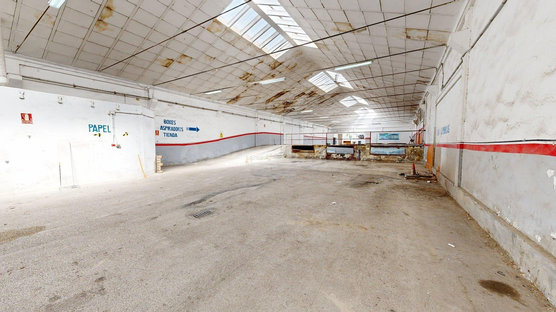 Nave industrial en venta en Zaragoza, Azucarera | 663 m2 y g - foto 3