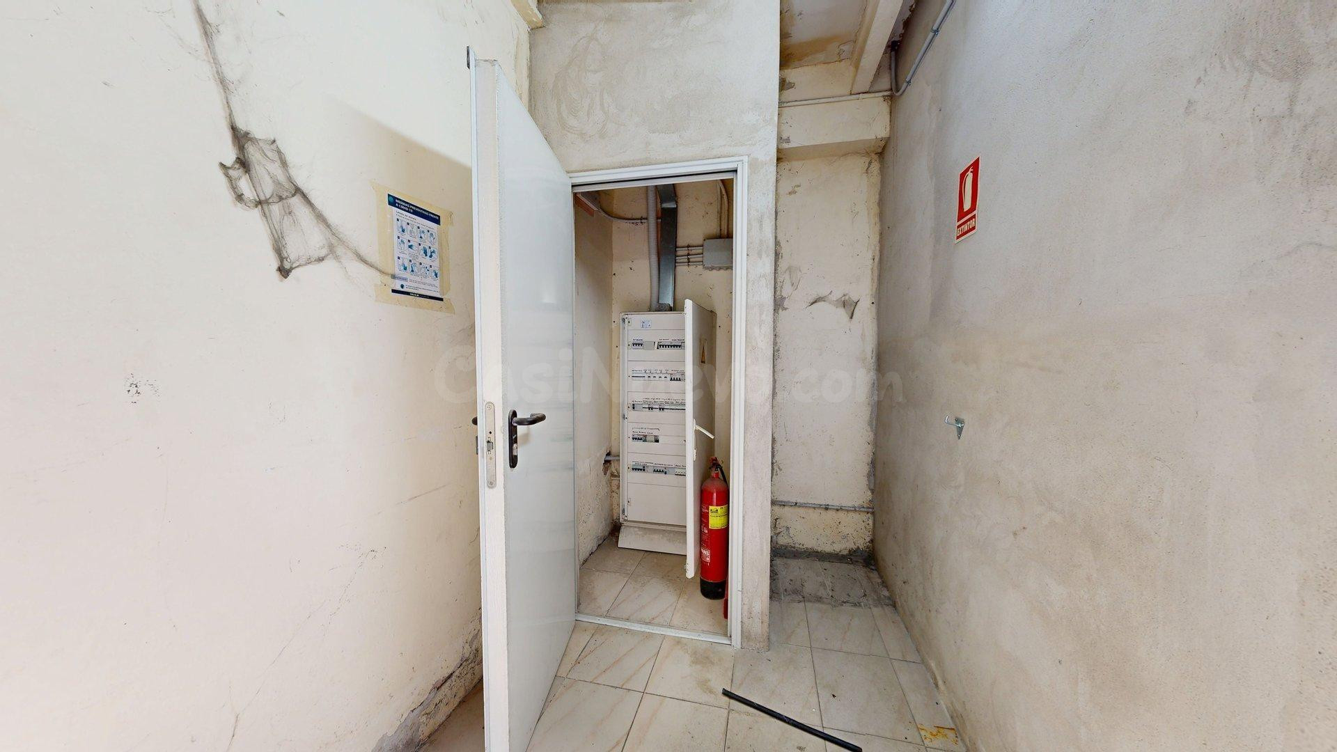 Nave industrial en venta en Zaragoza, Azucarera | 663 m2 y g - foto 5