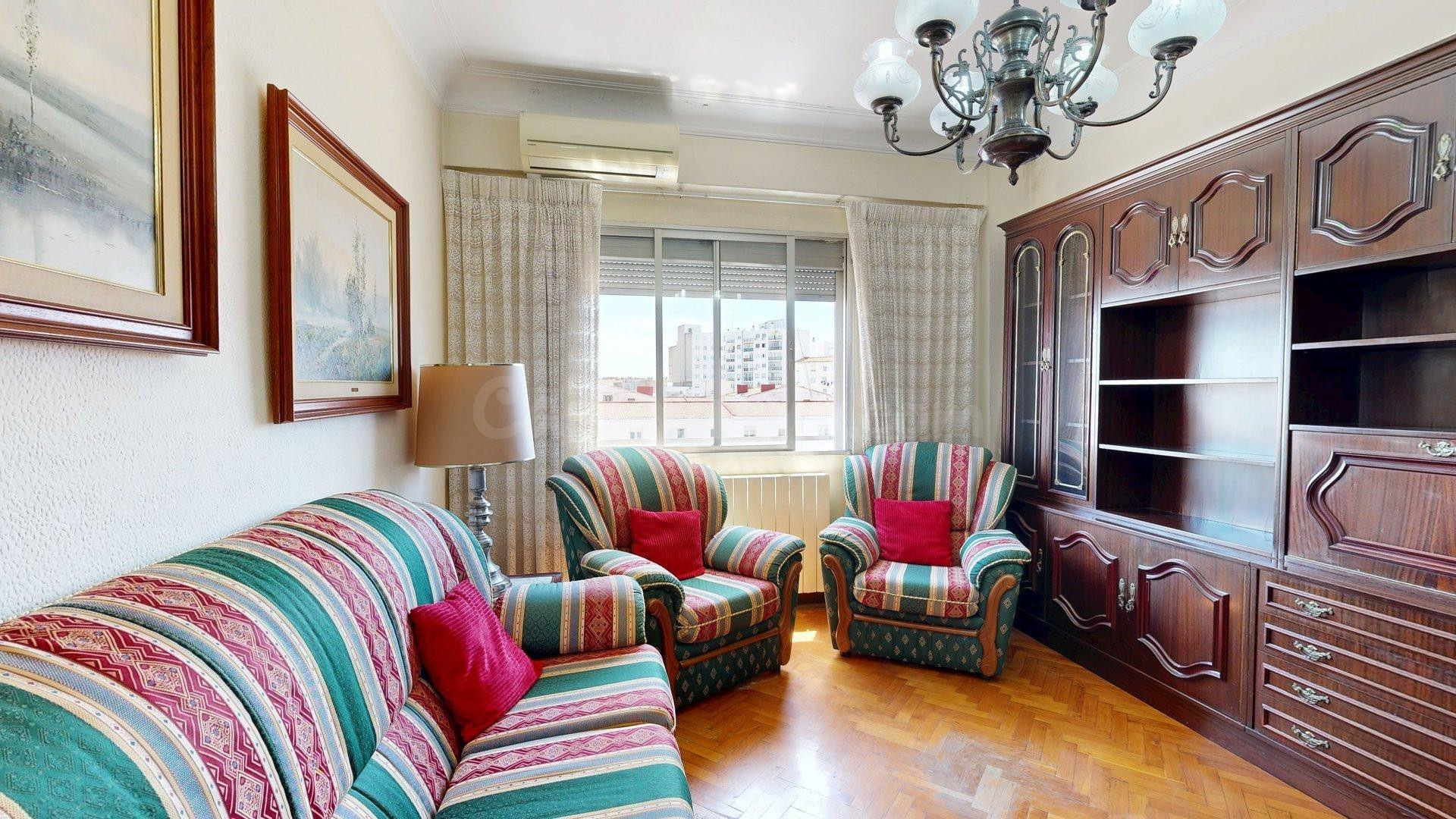 Piso en venta en Camino de las Torres, perfecto para vivir o - foto 4