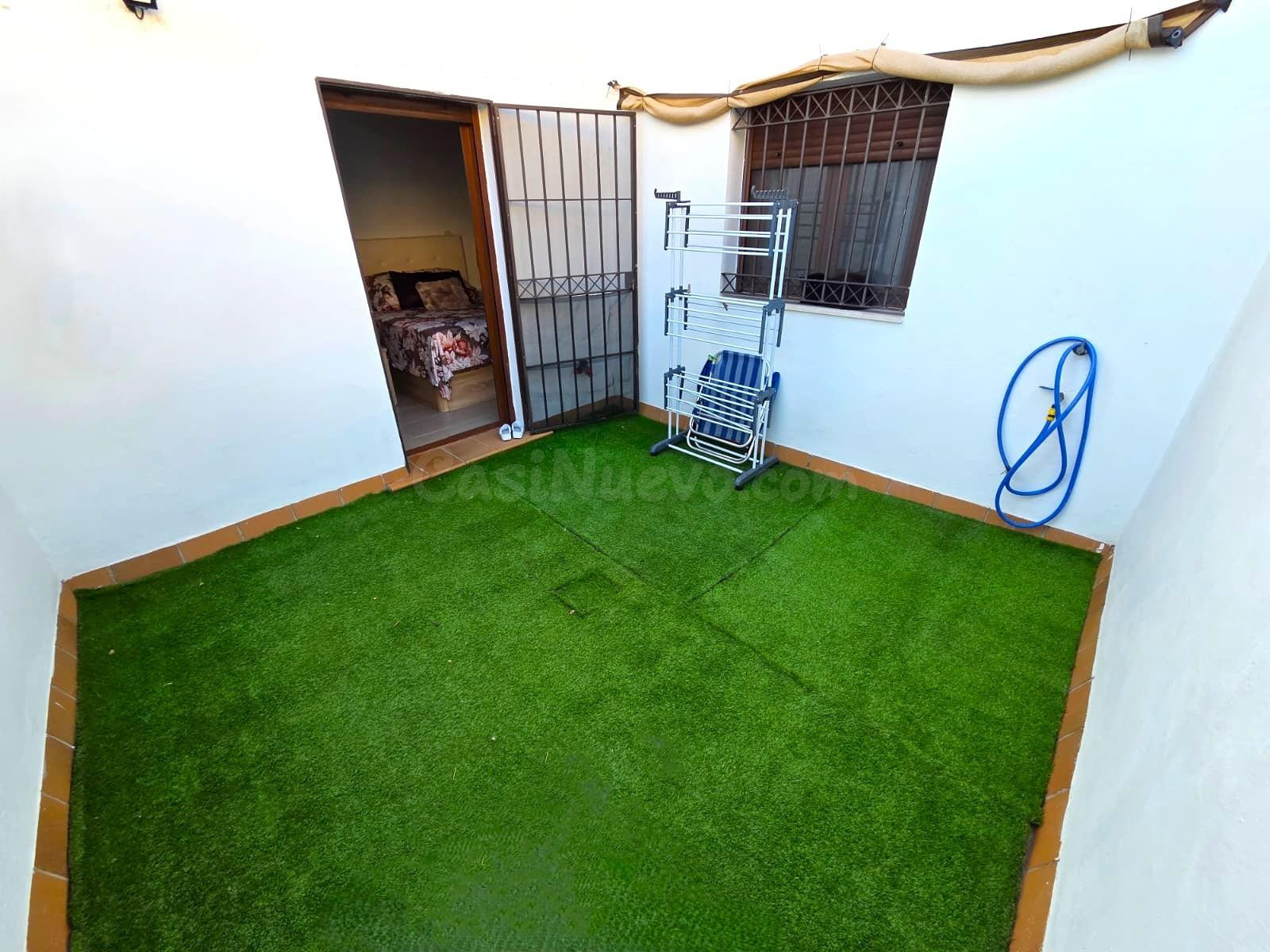 PISO EN PLANTA BAJA EN LA SOLEDAD CON PLAZA DE GARAJE DOBLE Y 2 PATIOS - foto 5