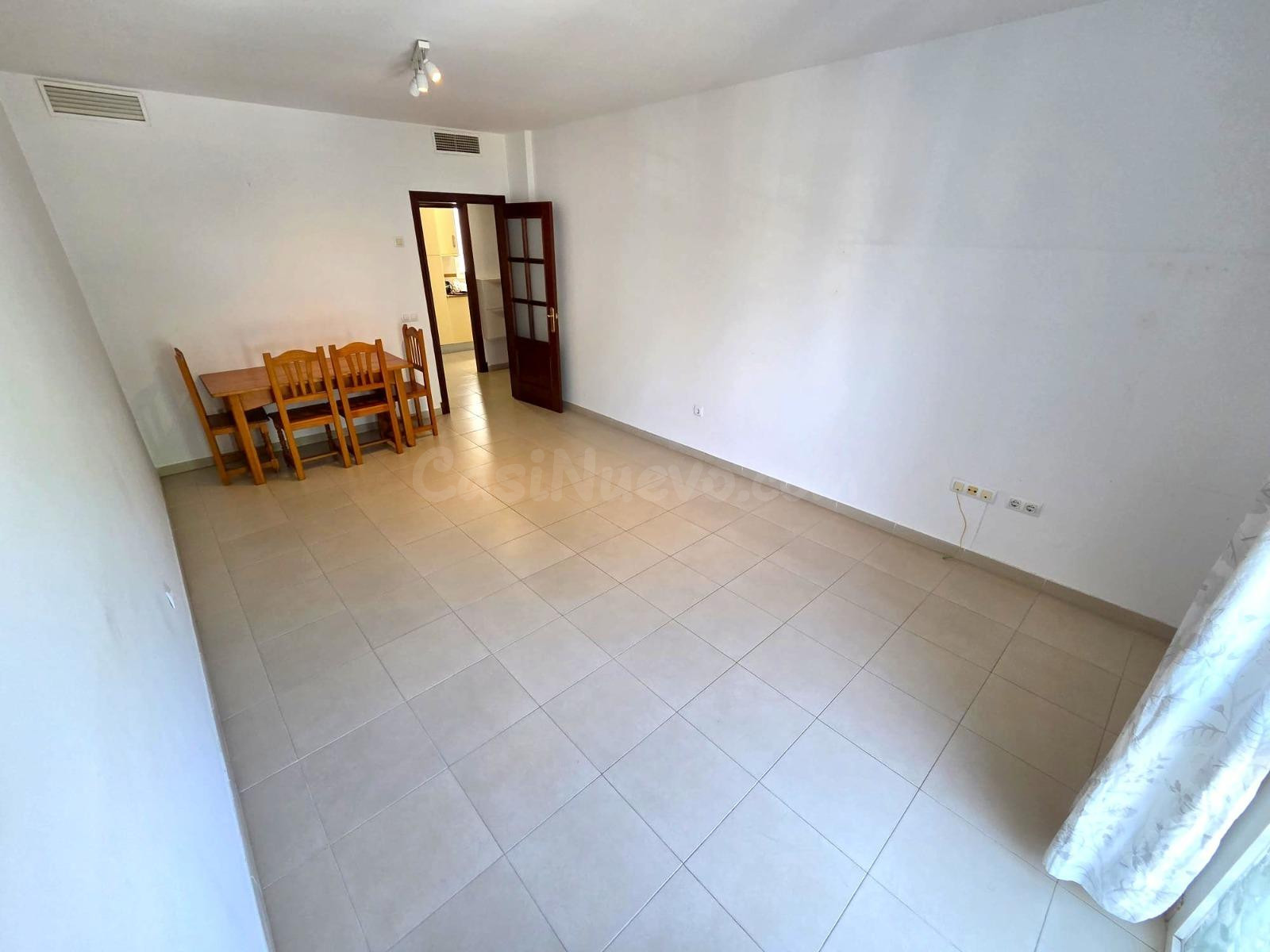 ✅GRAN PISO CON 3 DORMITORIOS, ASCENSOR Y PLAZA DE GARAJE FRENTE AL PARQUE DE SANTA ANA✅ - foto 2