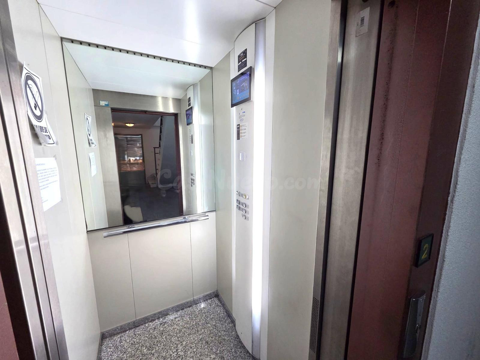 ✅GRAN PISO CON 3 DORMITORIOS, ASCENSOR Y PLAZA DE GARAJE FRENTE AL PARQUE DE SANTA ANA✅ - foto 5