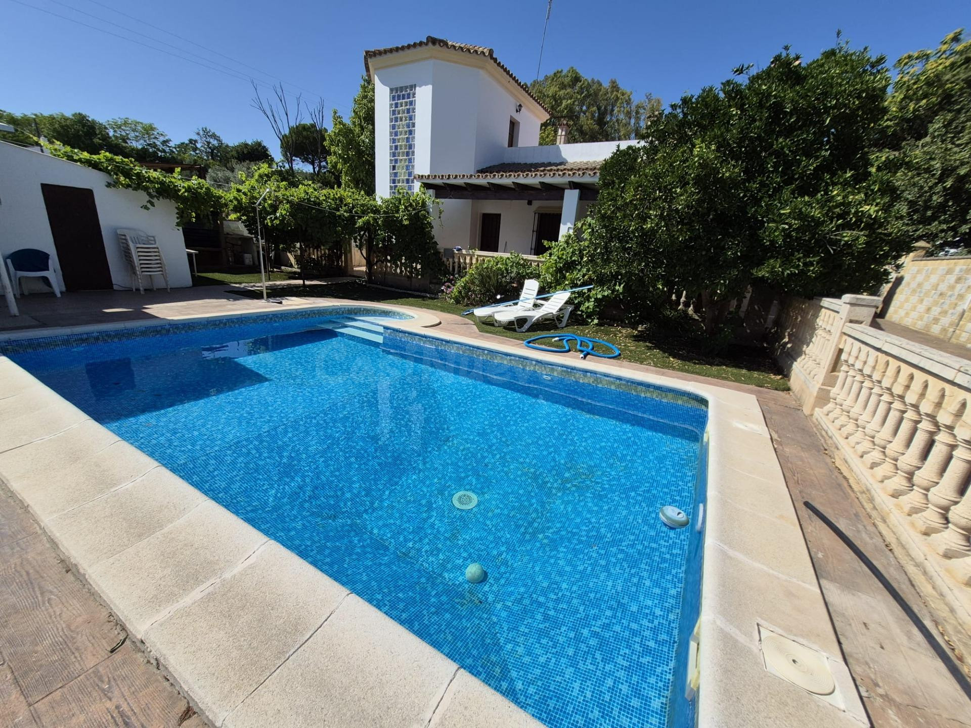 SE VENDE CHALET EN ZONA JUNTA DE LOS RÍOS - foto 5