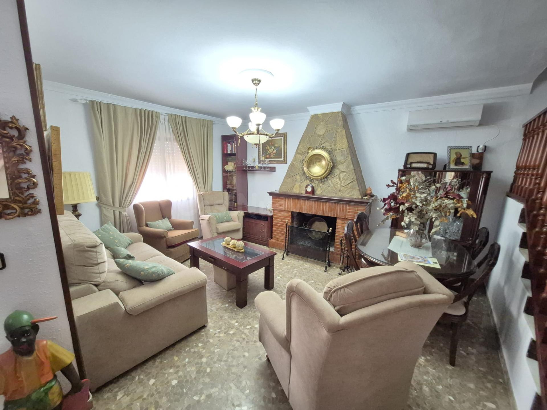 SE VENDE CASA EN JÉDULA
