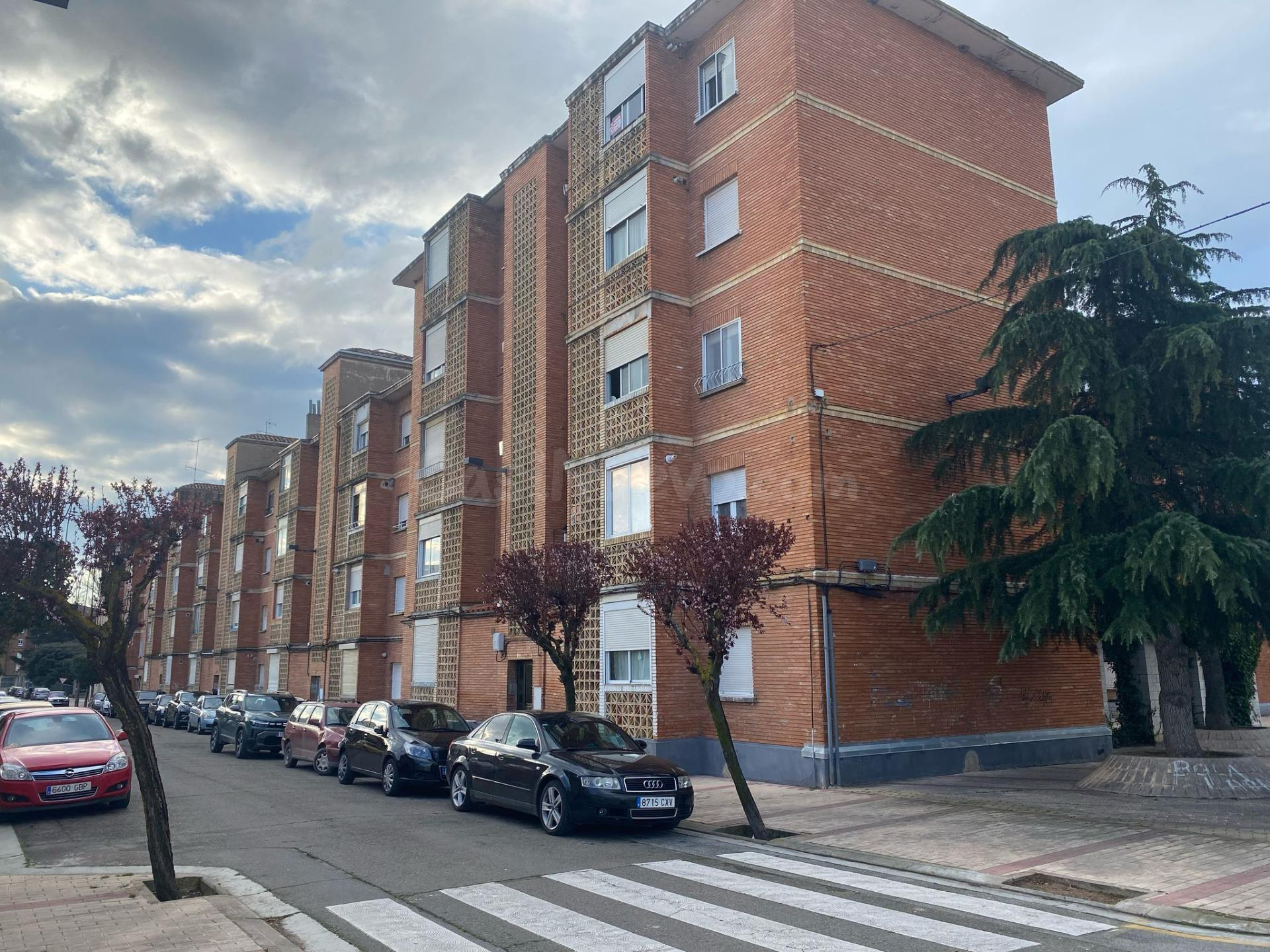 Piso en Calahorra - foto 2