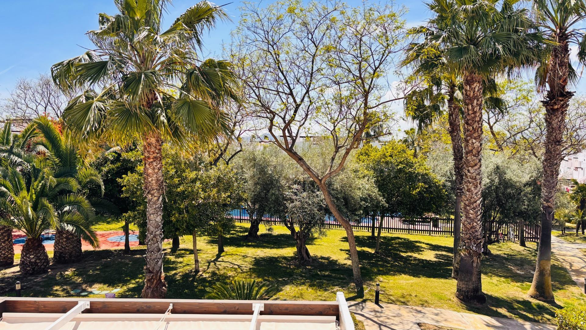 Precioso Ático 2 Dormitorios con Gran Solarium Privado, Pisc - foto 5