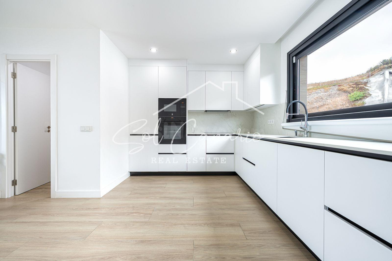 Chalet adosado en venta localizado en Santa María de Guía
