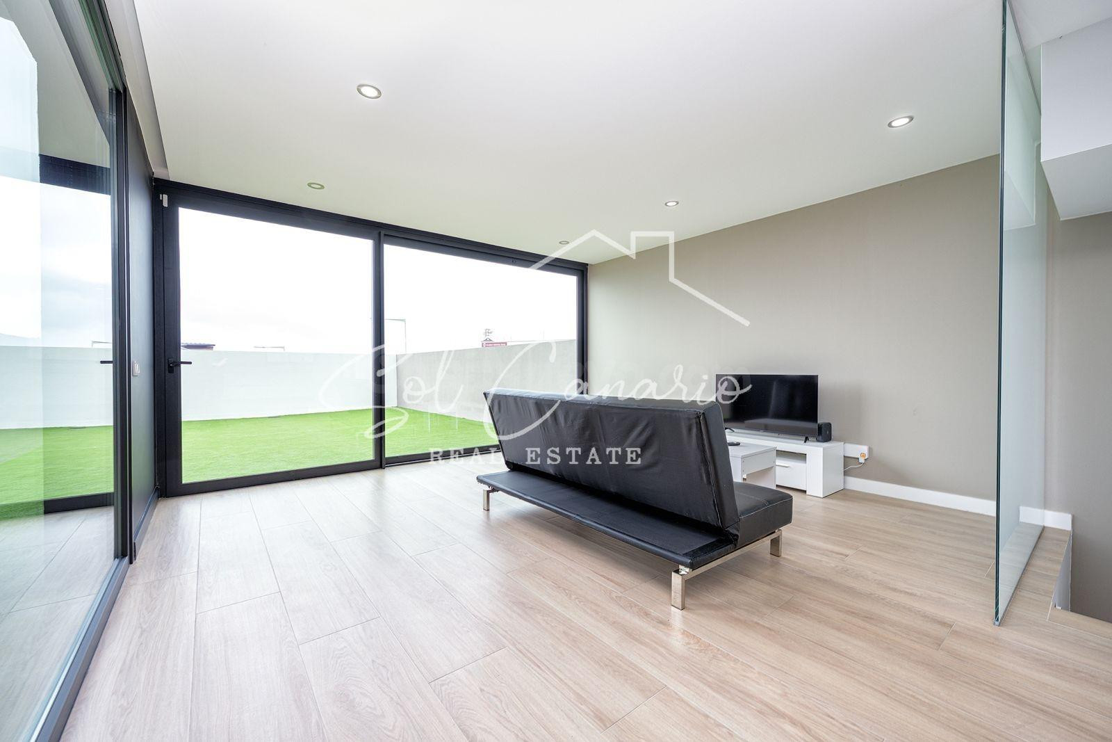 Chalet adosado en venta localizado en Santa María de Guía - foto 3