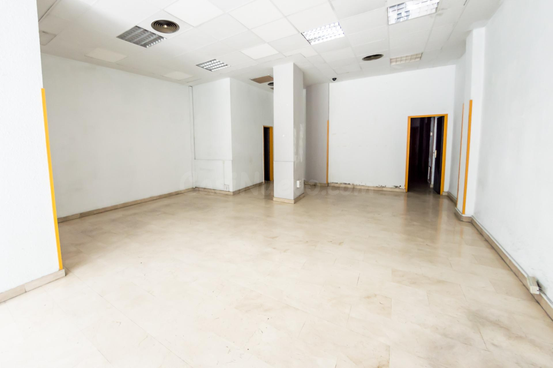 Local comercial en alquiler en Avenida Cataluña, 106: 165 m2 - foto 3