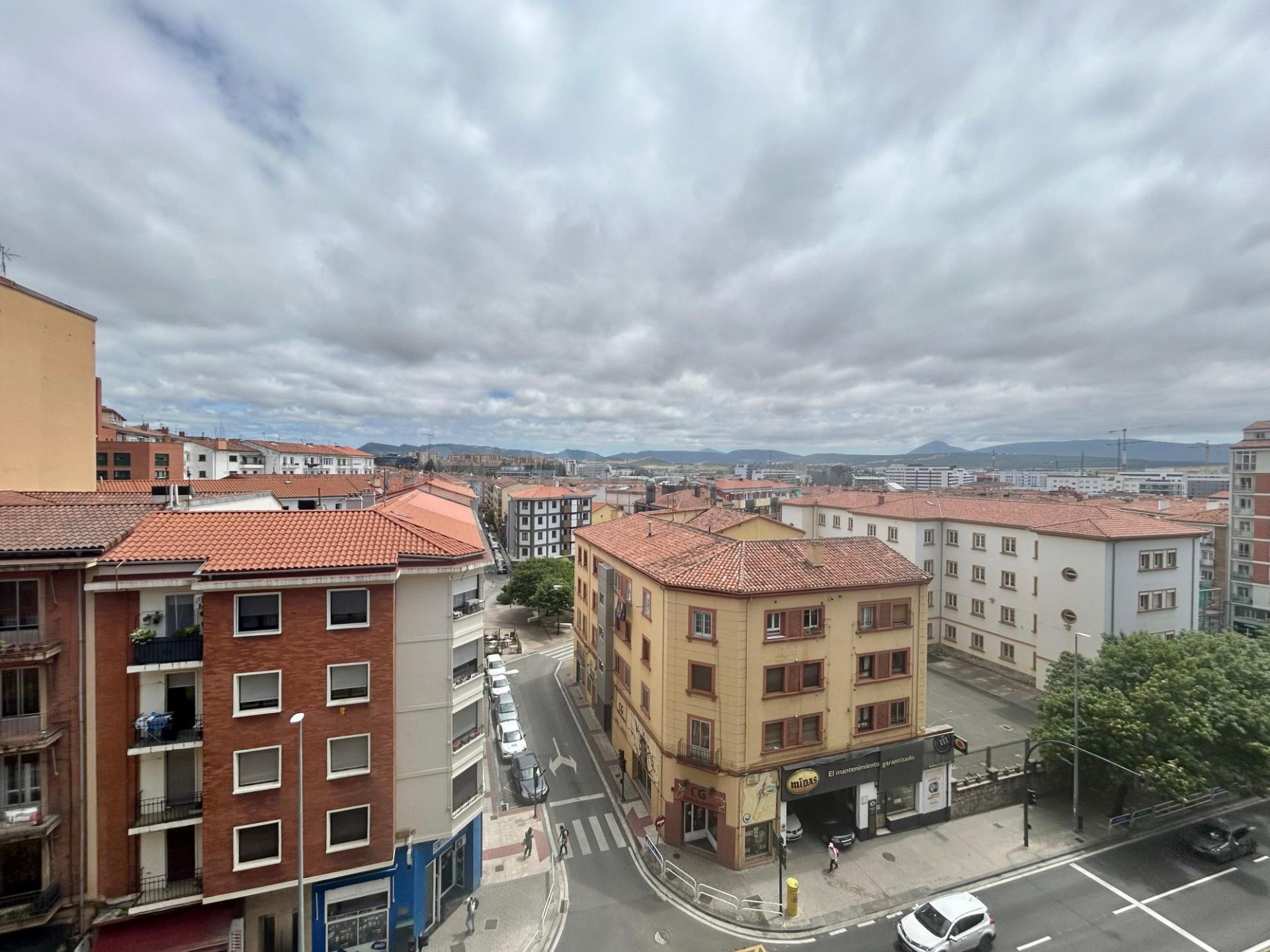 Exclusivo piso de 154 m2 en Avenida de Zaragoza, Pamplona - foto 5
