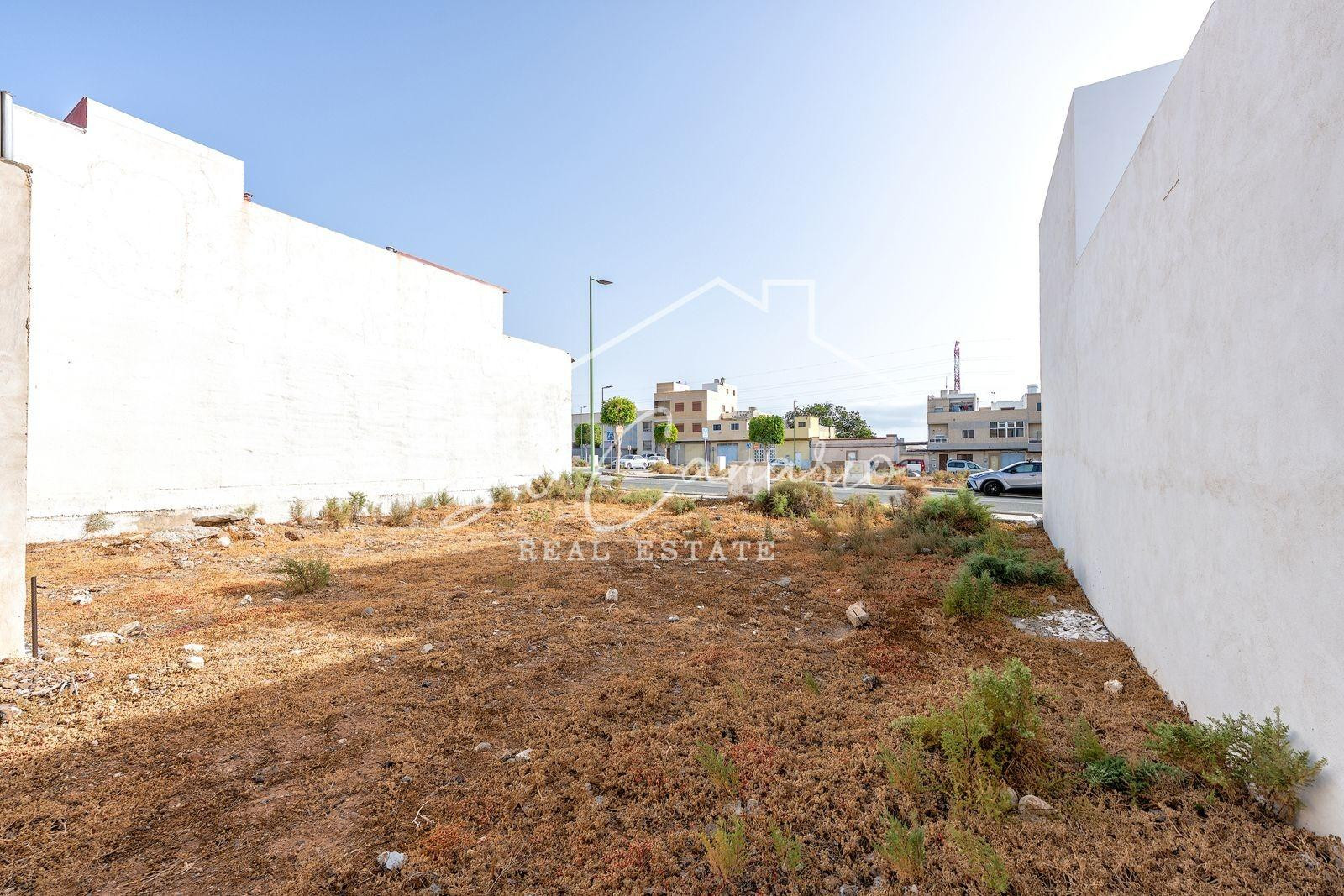 Terreno en Calle Joaquín Rodrigo