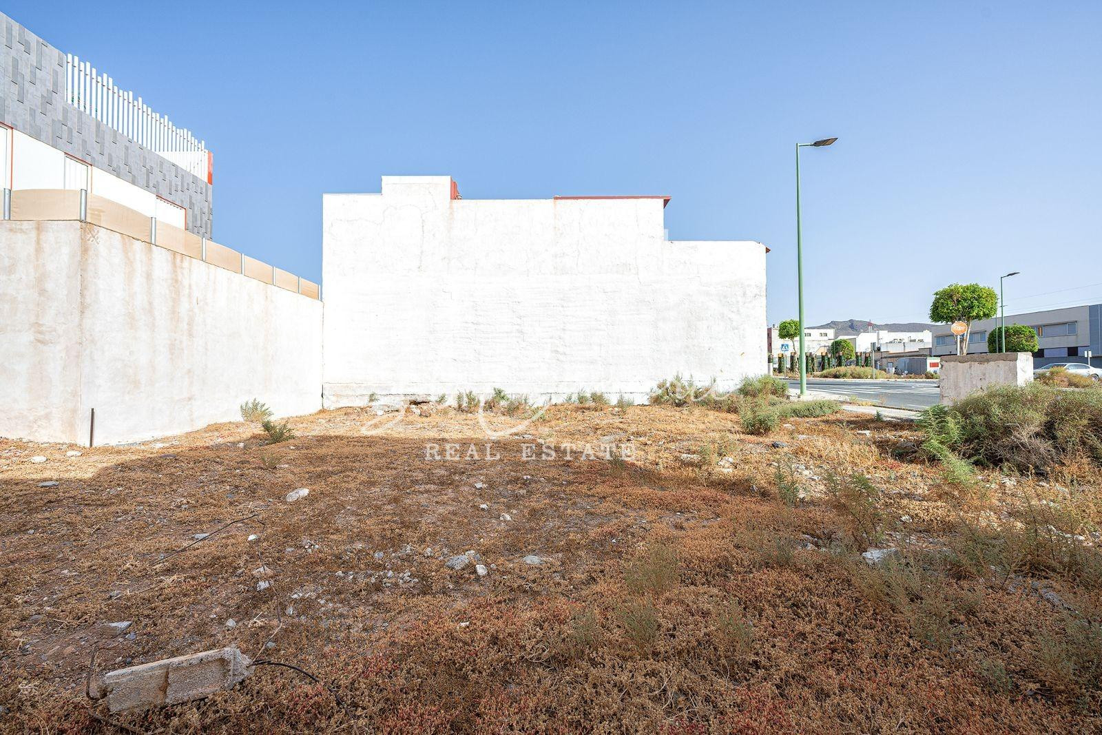 Terreno en Calle Joaquín Rodrigo - foto 2