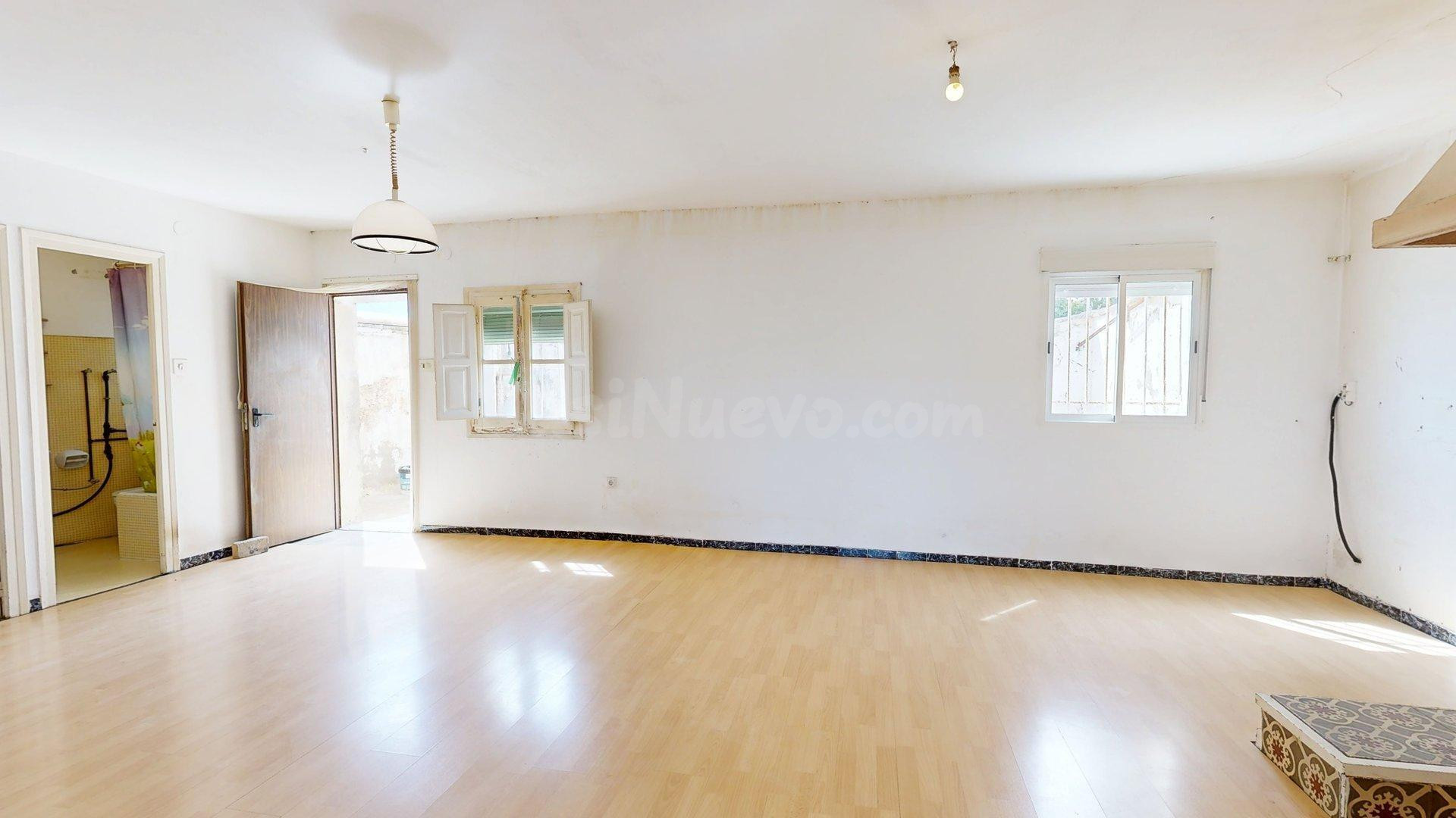 Casa en venta con 629 m2 de parcela y garaje | Villanueva de