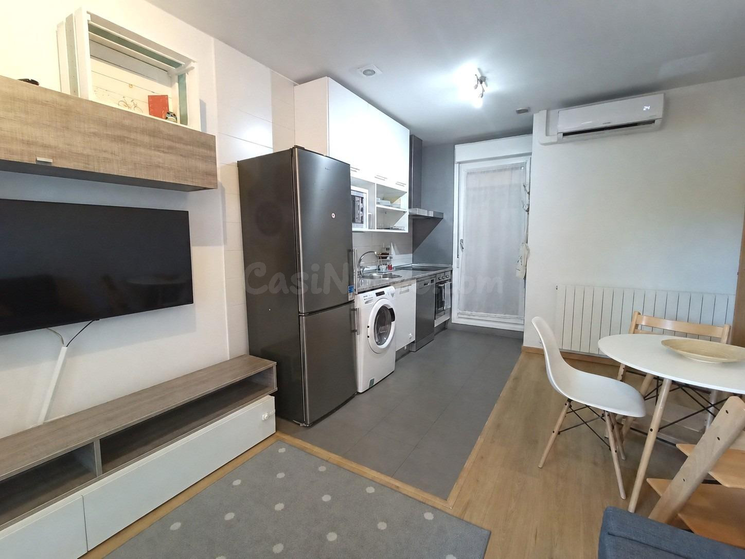 Piso en venta en Calle Adela Bazo, 44 - foto 5
