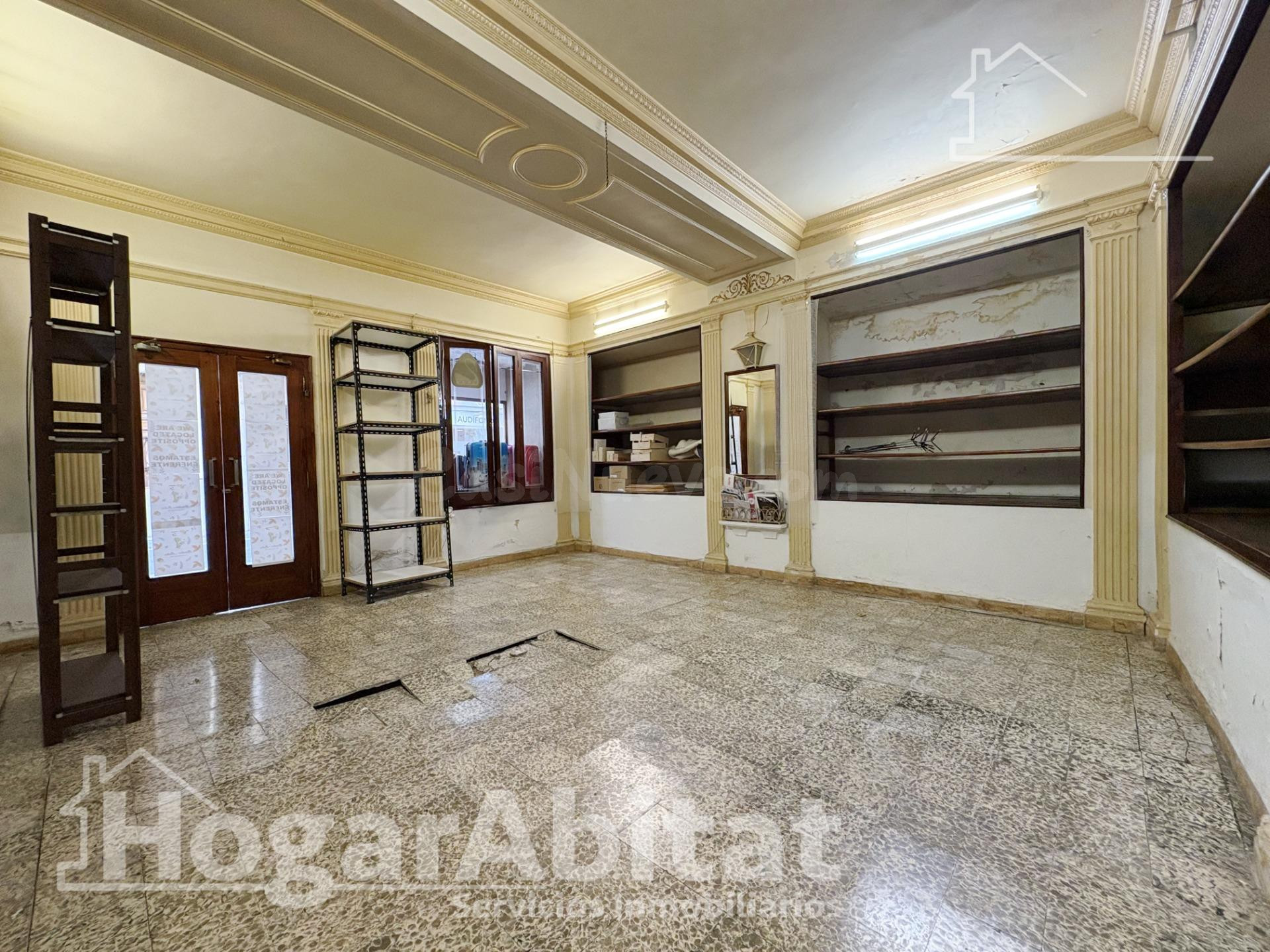 ESPACIOSA CASA CON LOCAL COMERCIAL Y GARAJE EN EL CENTRO - foto 5