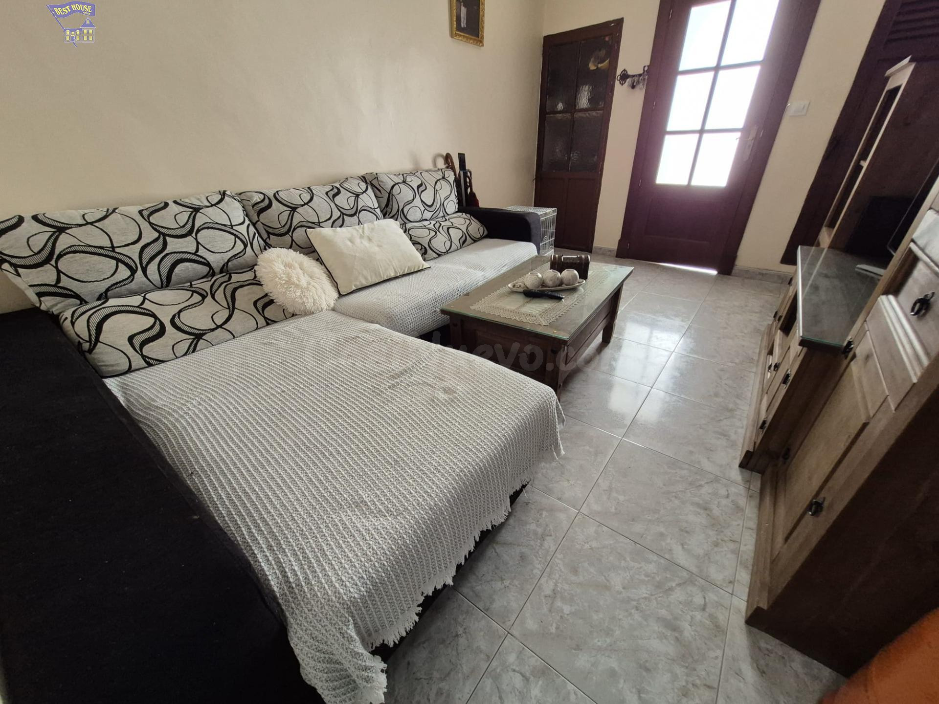 SE VENDE CASA EN ARCOS DE LA RONTERA - foto 3