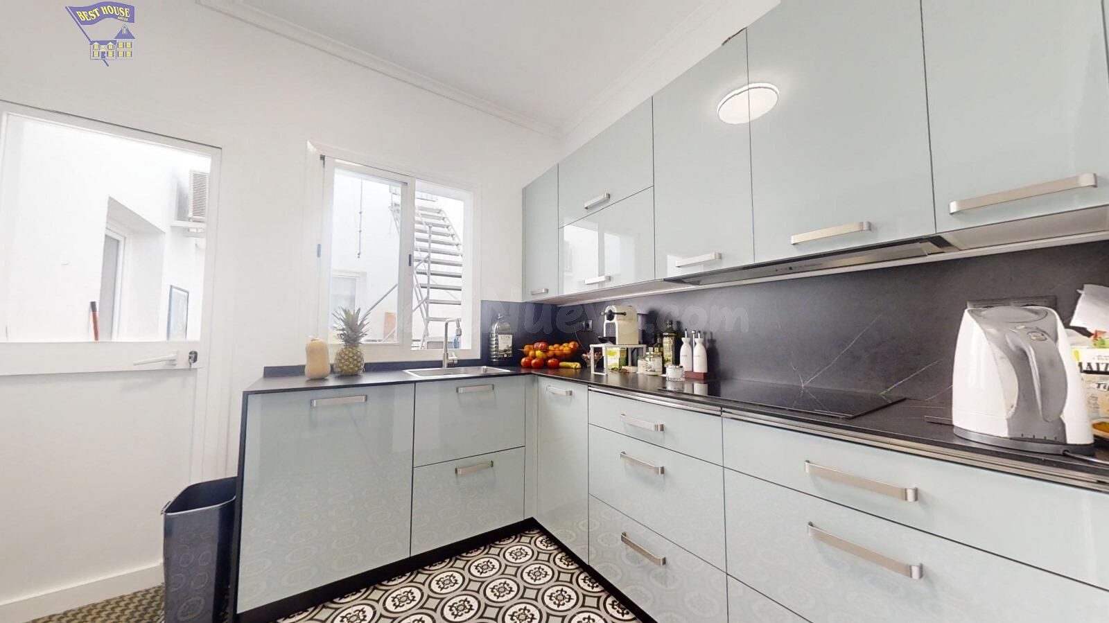 SE VENDE ESTUPENDA CASA EN EL CENTRO DE JEREZ DE LA FRONTERA - foto 2
