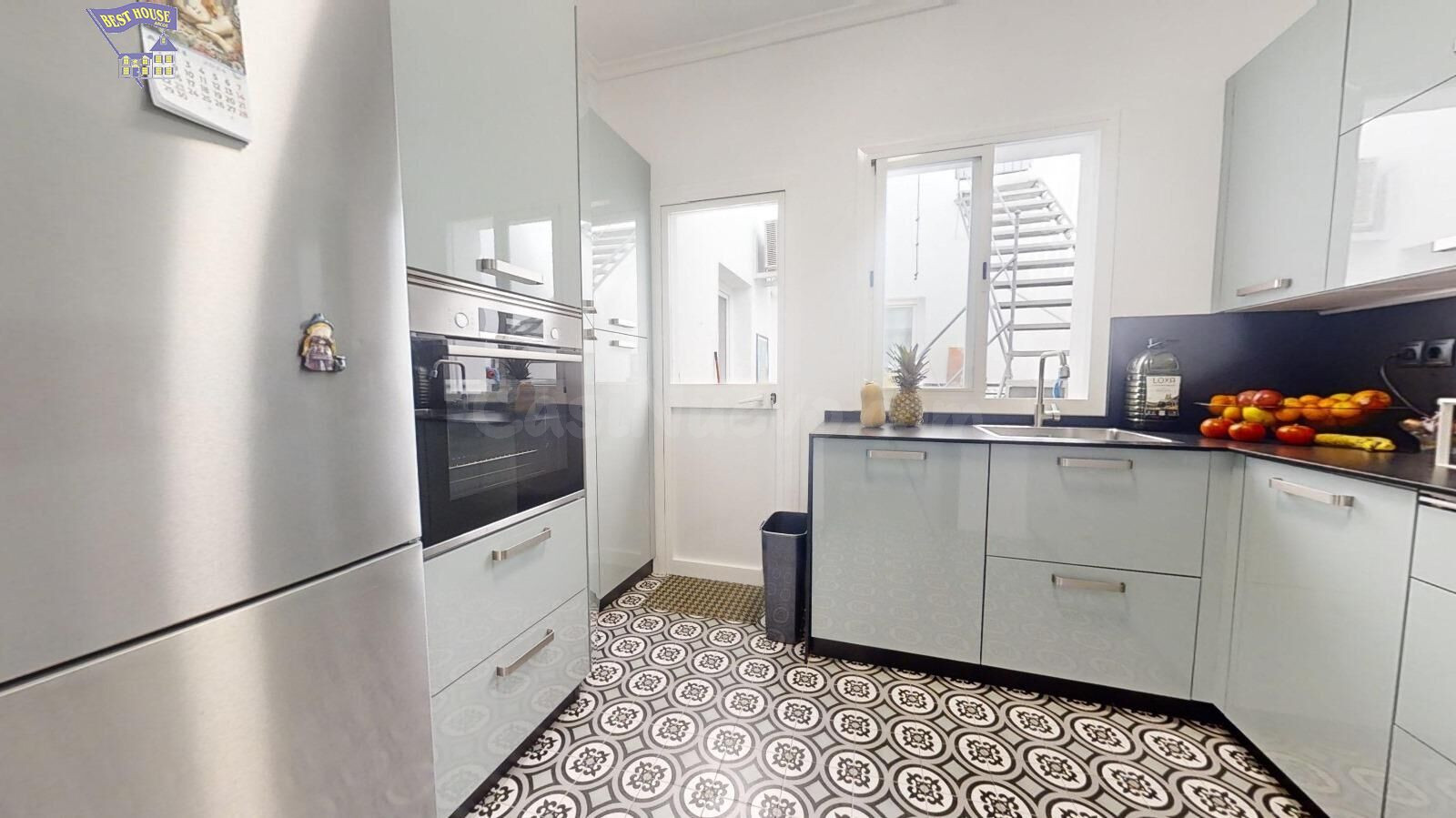 SE VENDE ESTUPENDA CASA EN EL CENTRO DE JEREZ DE LA FRONTERA - foto 3