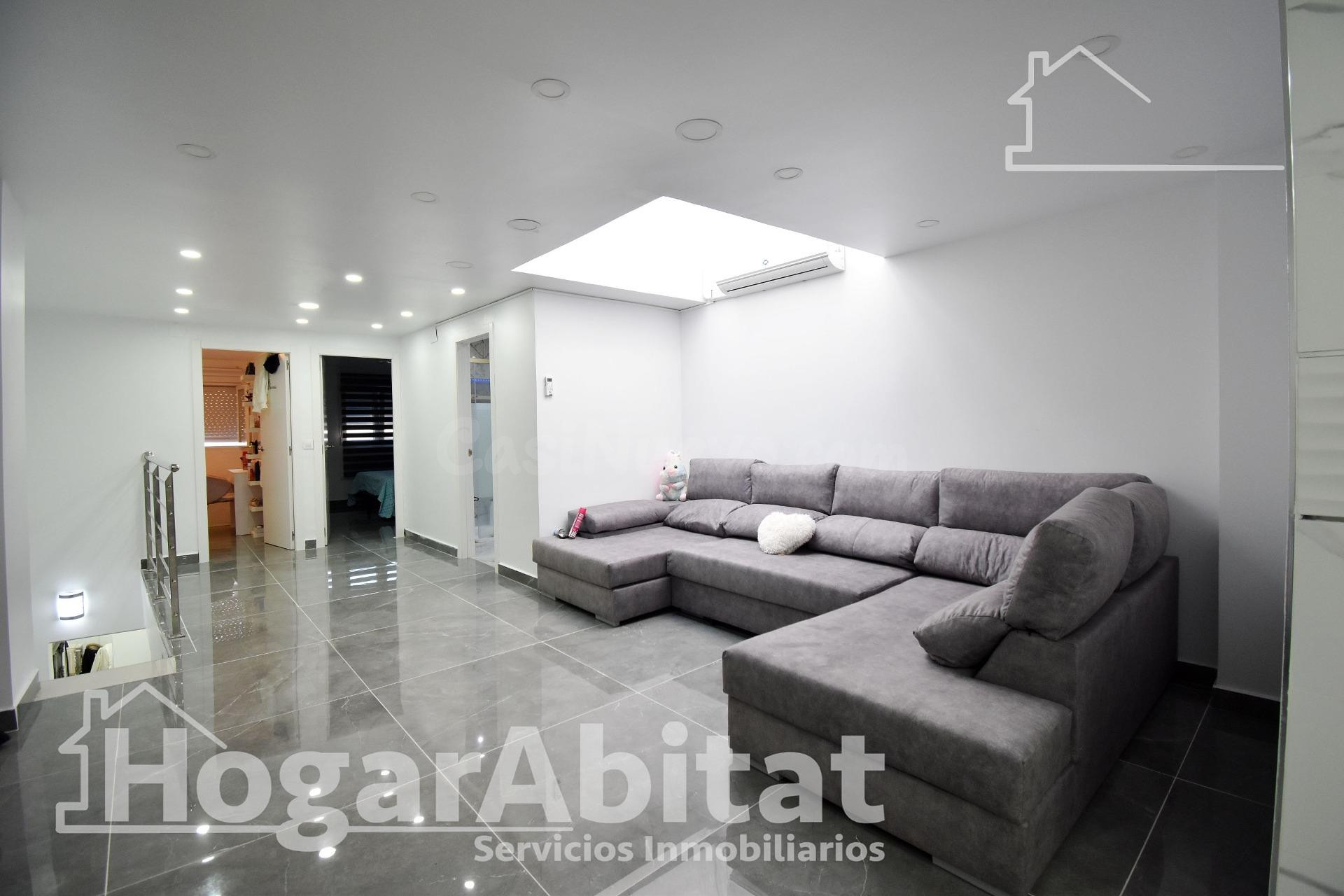 CASA REFORMADA Y MUY BONITA CON TRASTERO Y TERRAZA
