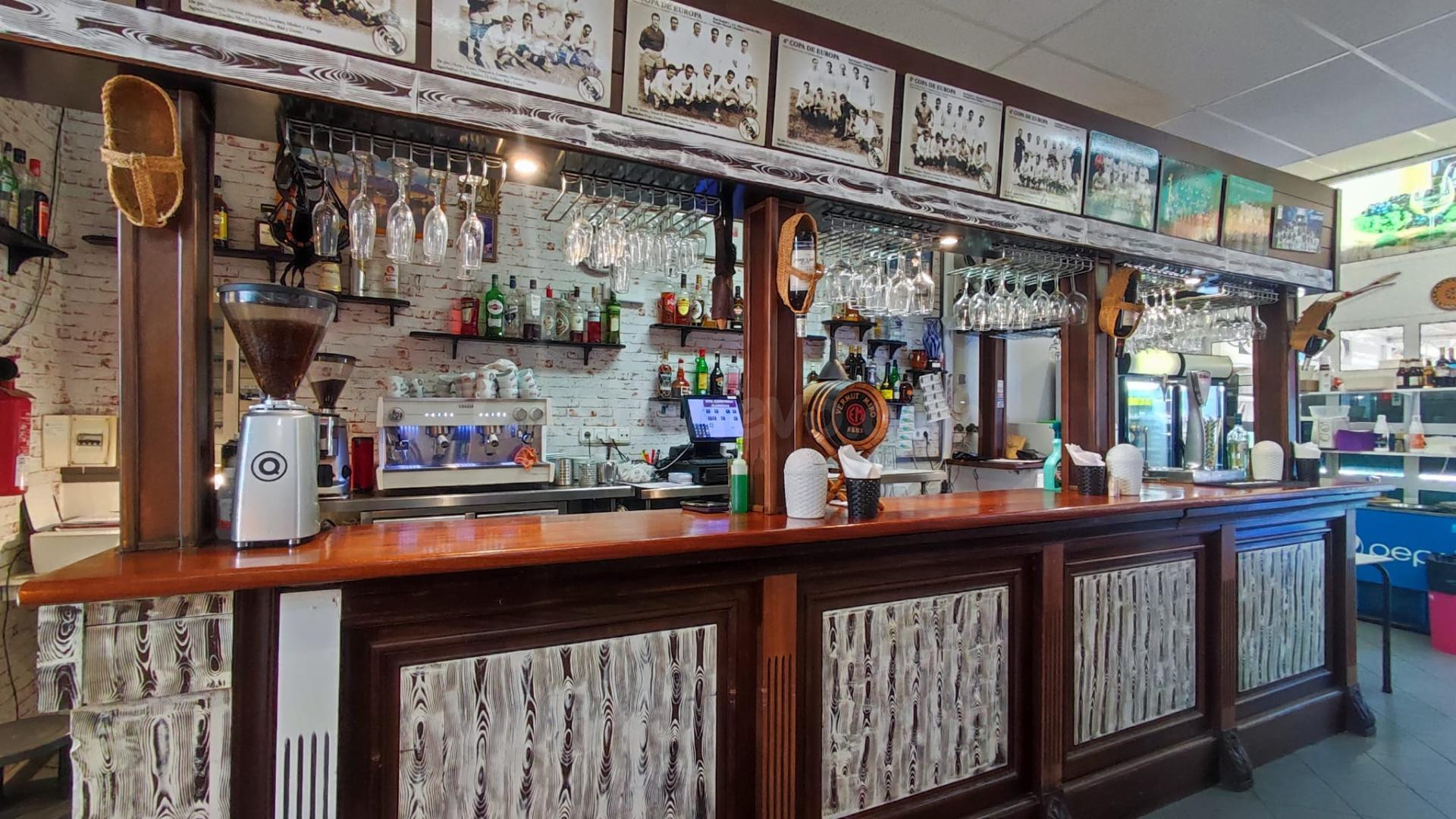 L-257     Restaurante en Arenal d'en Castell