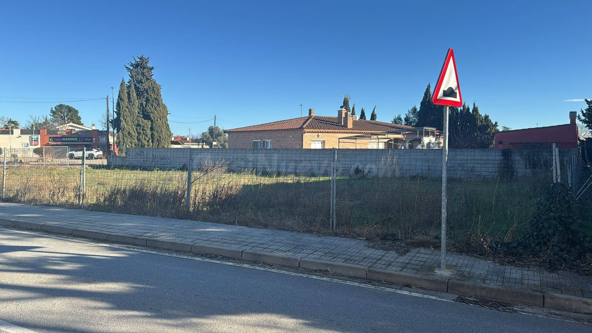 Oportunidad de Inversión en Viladamat: Parcela Disponible - foto 5