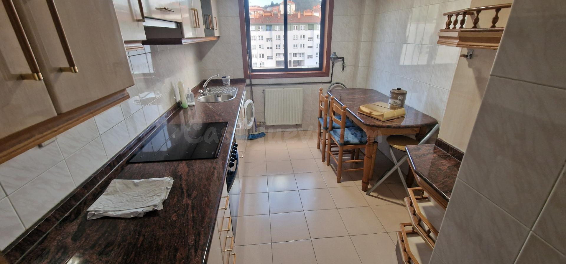PISO DE 3 habitaciones EN AREA CENTRAL - foto 5