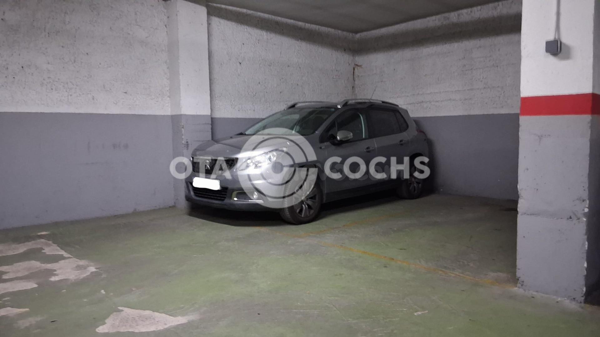 PLAZA DE PARKING EN PLAZA PARE GIL REUS
