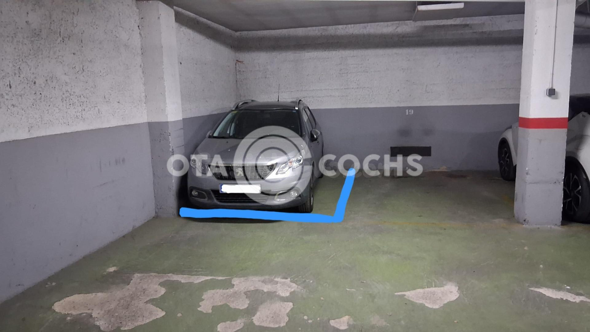 PLAZA DE PARKING EN PLAZA PARE GIL REUS - foto 2