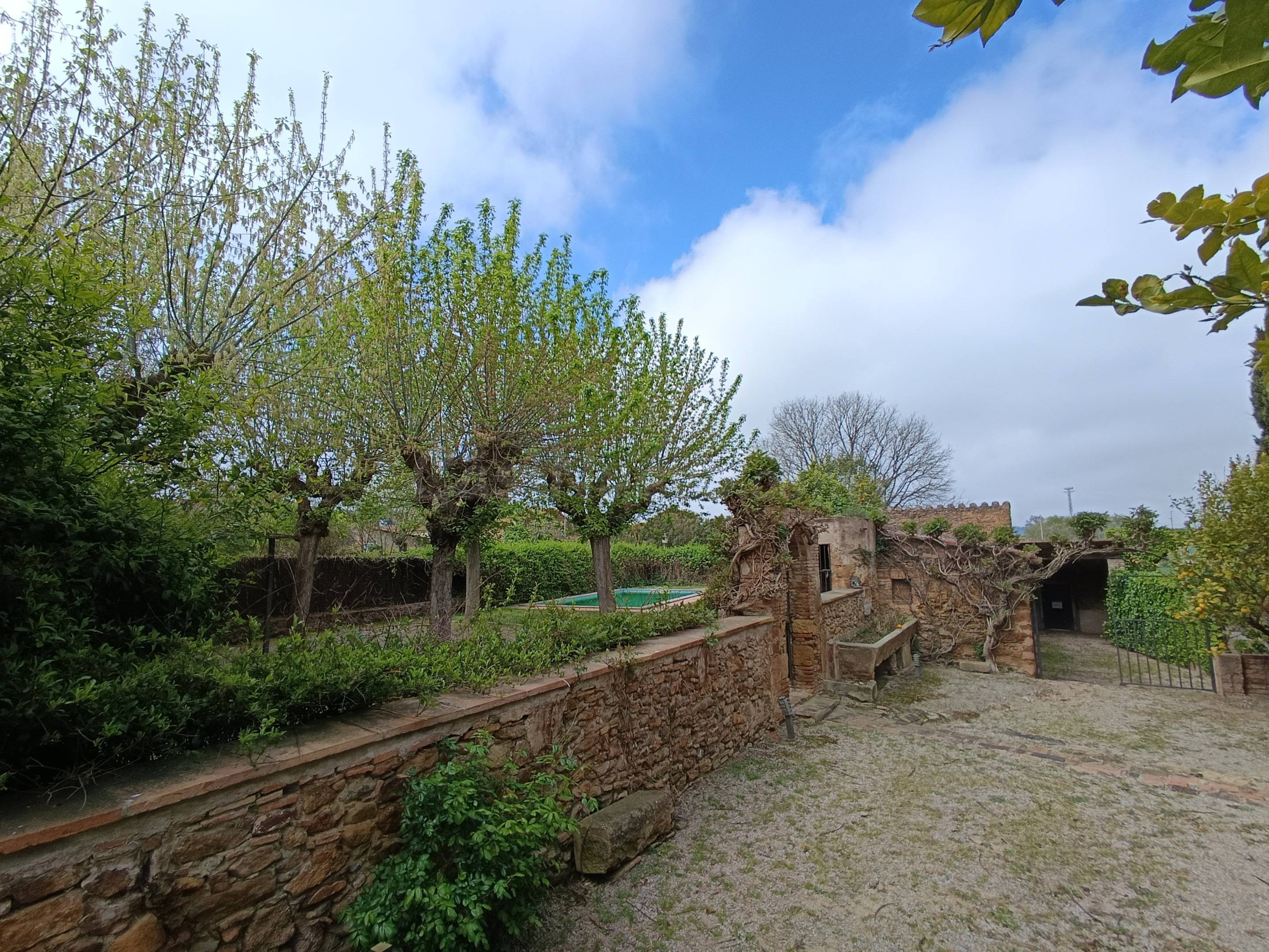 PERATALLADA | Exclusiva masía del siglo XVIII restaurada con - foto 3