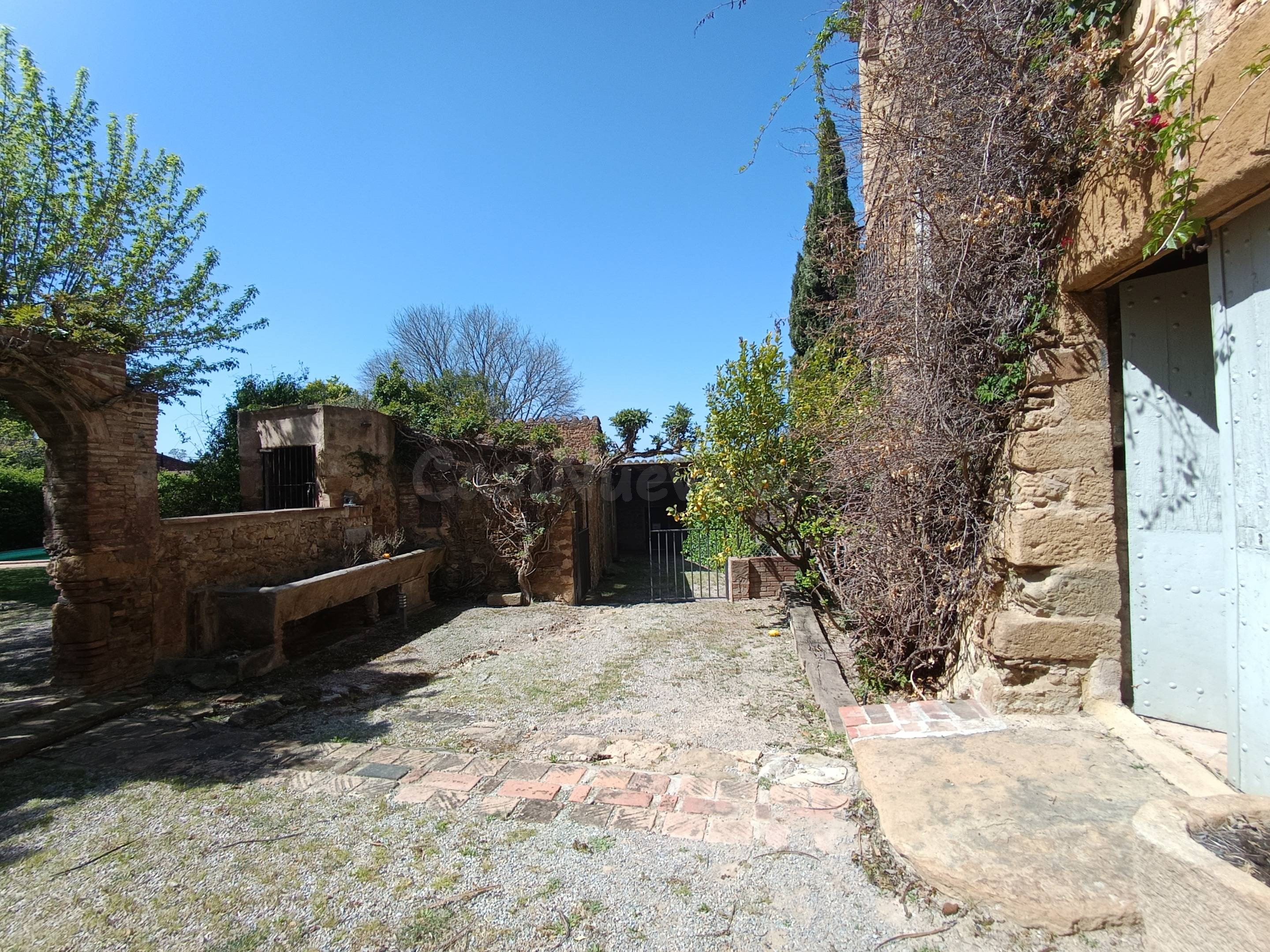 PERATALLADA | Exclusiva masía del siglo XVIII restaurada con - foto 4