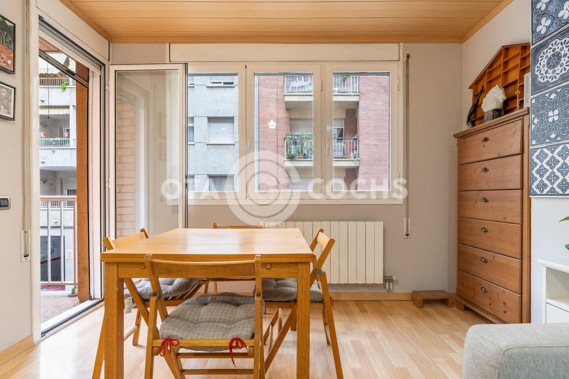PISO DE CUATRO habitaciones EN CALLE LEPANTO - foto 4