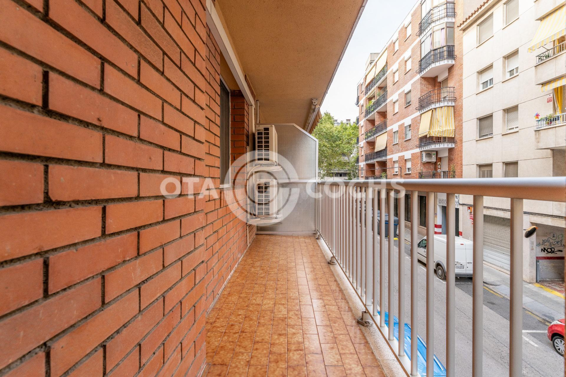 PISO DE CUATRO habitaciones EN CALLE LEPANTO - foto 5