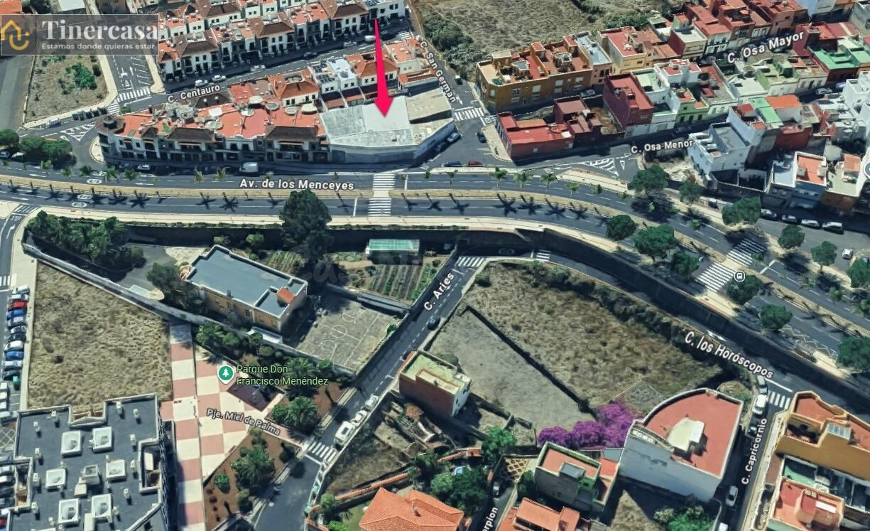 TINERCASA TIENE DIPONIBLE NAVE EN LA MEJOR ZONA DE LA CUESTA - foto 2