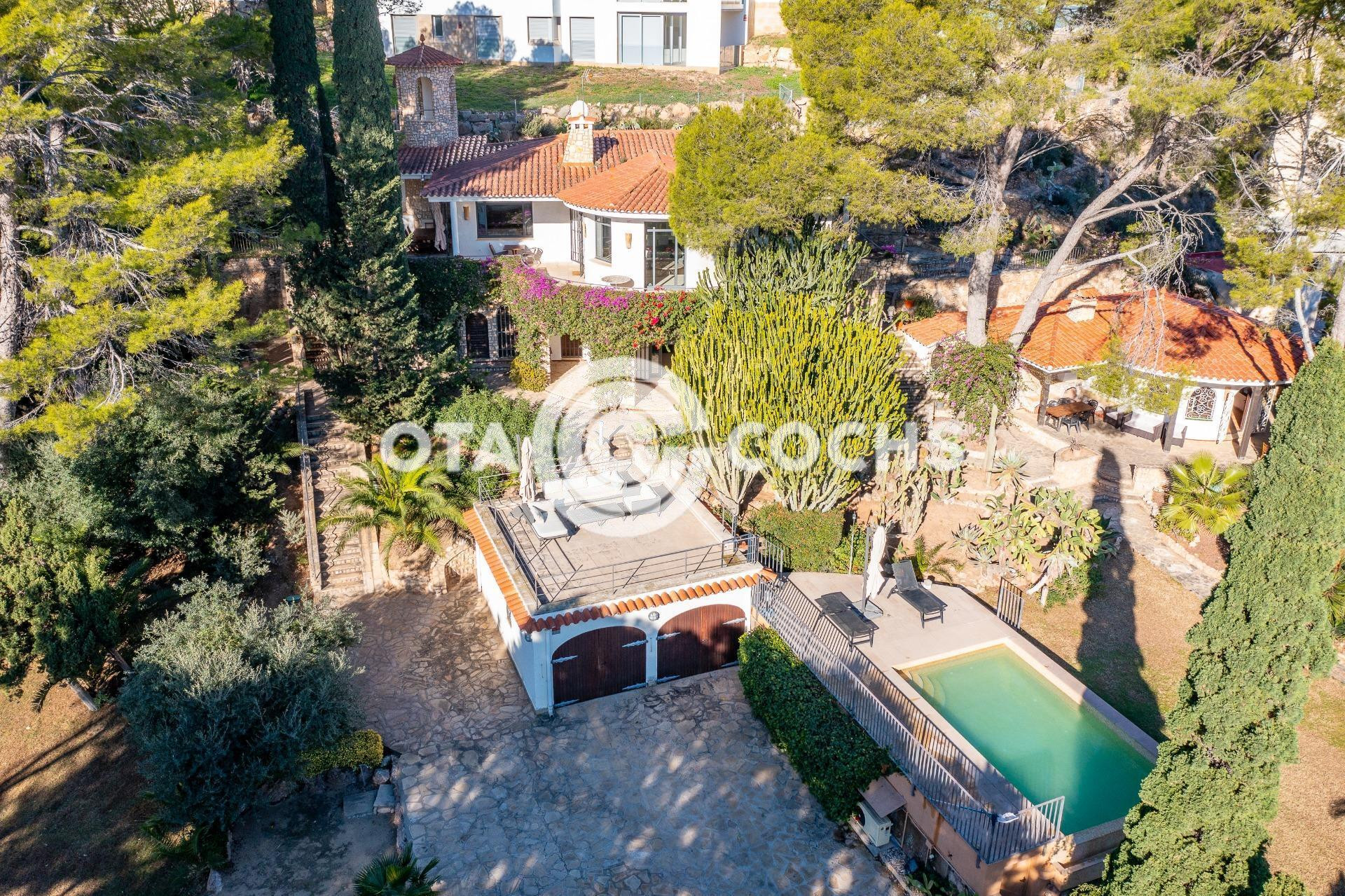 INCREIBLE CASA INDEPENDIENTE CON VISTAS DIRECTAS AL MAR