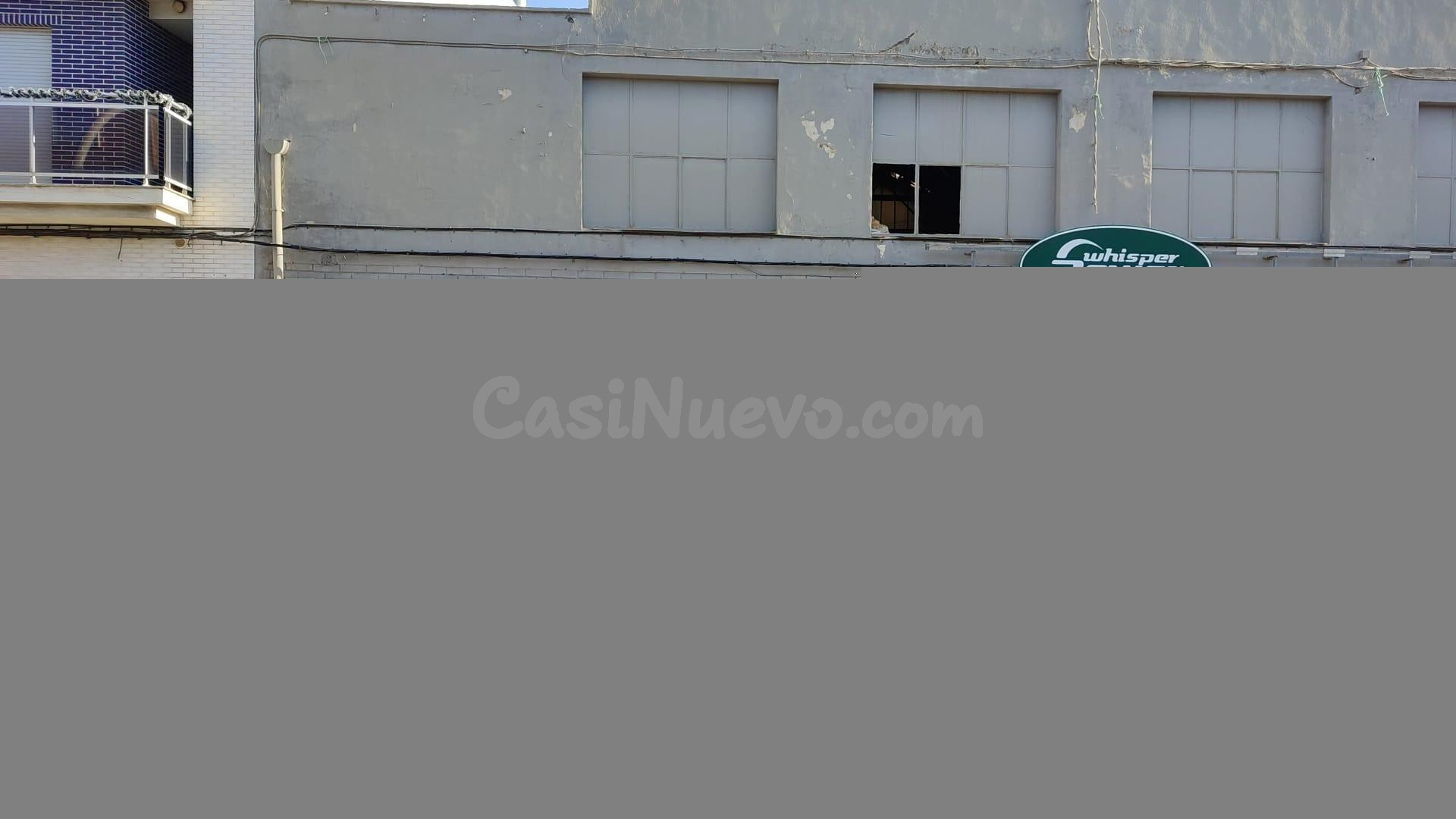 LOCAL COMERCIAL SITUADO EN PALMERA CON MUCHA VISIBILIDAD